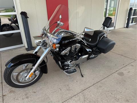 2010 Honda Interstate in Davenport, Iowa - Photo 2