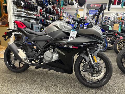 2025 CFMOTO 300SS | Motorcycles, Lockport IL near Chicago | Specs