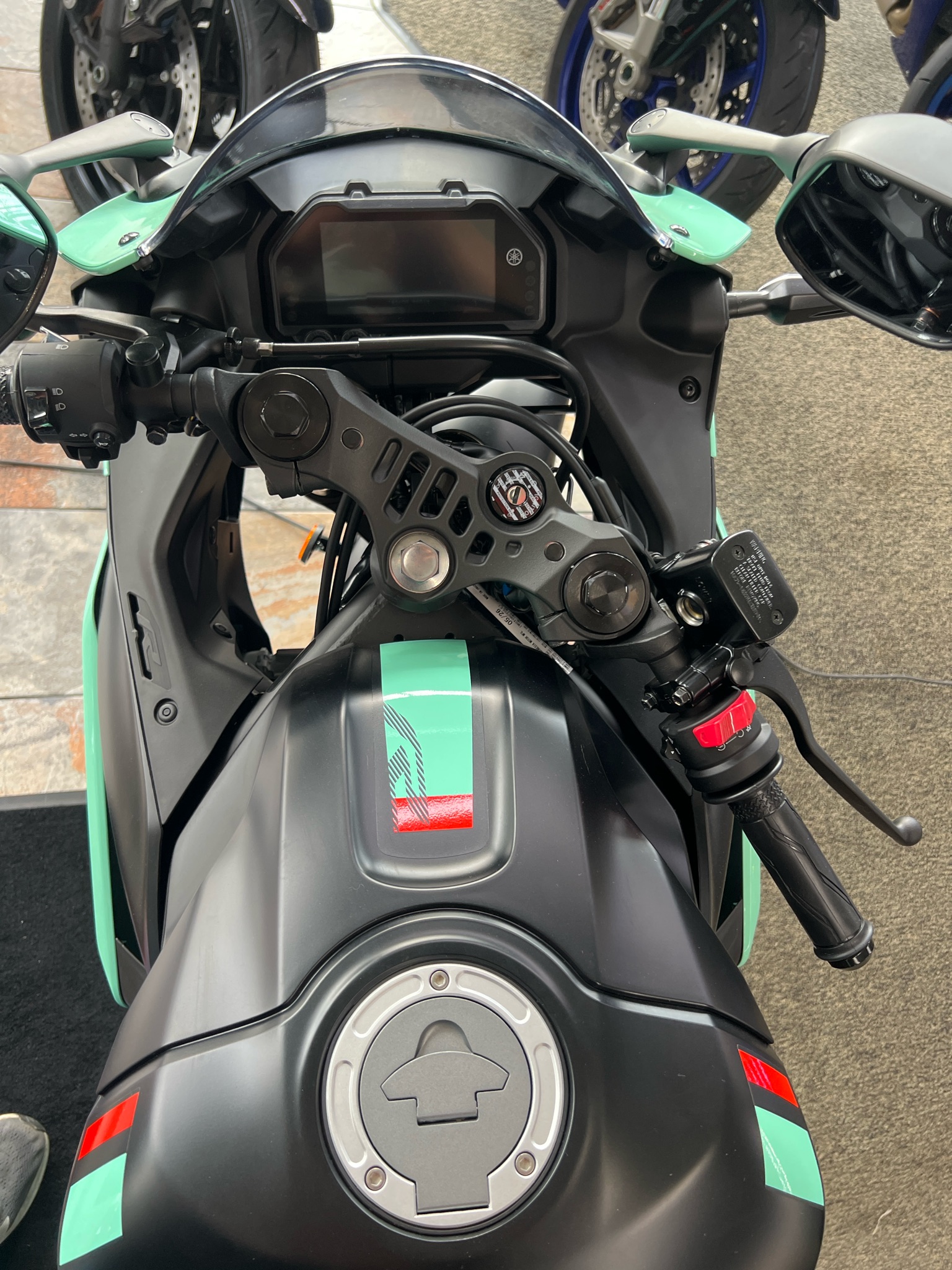 2026 Yamaha YZF-R3 7