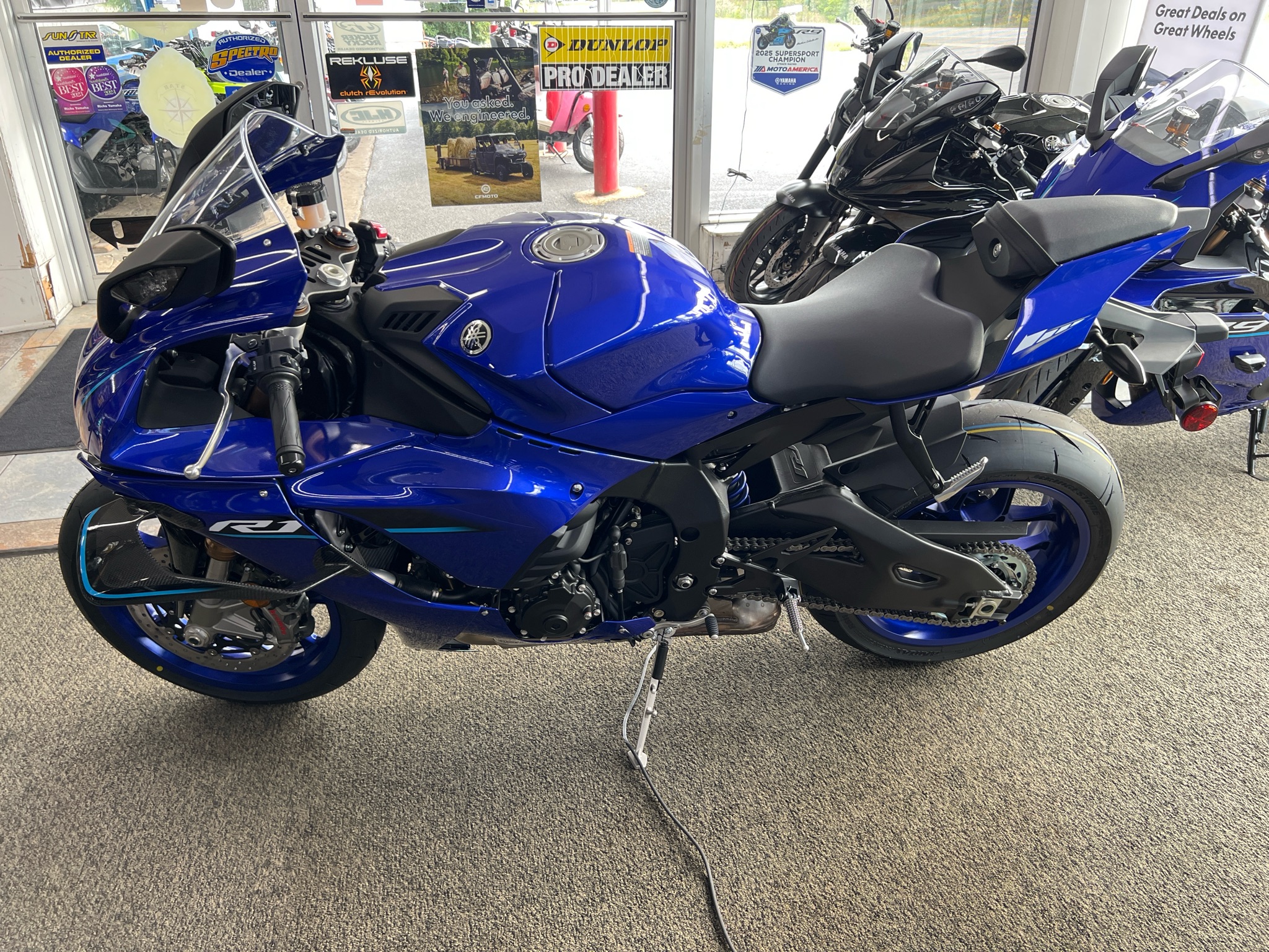 2026 Yamaha YZF-R1 5