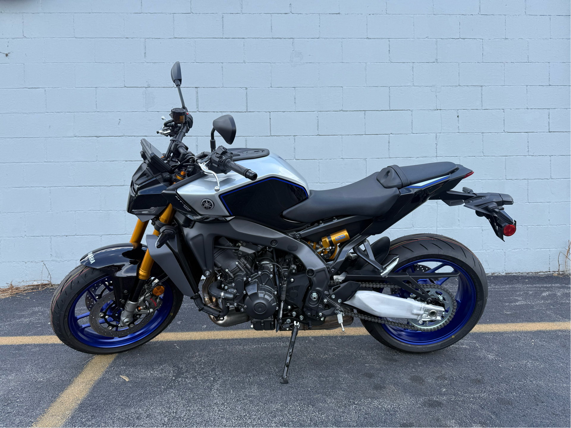 2025 Yamaha MT-09 SP | Motorcycles, Lockport IL near Chicago | Specs, Price  | New Liquid Metal / Raven YAM001203