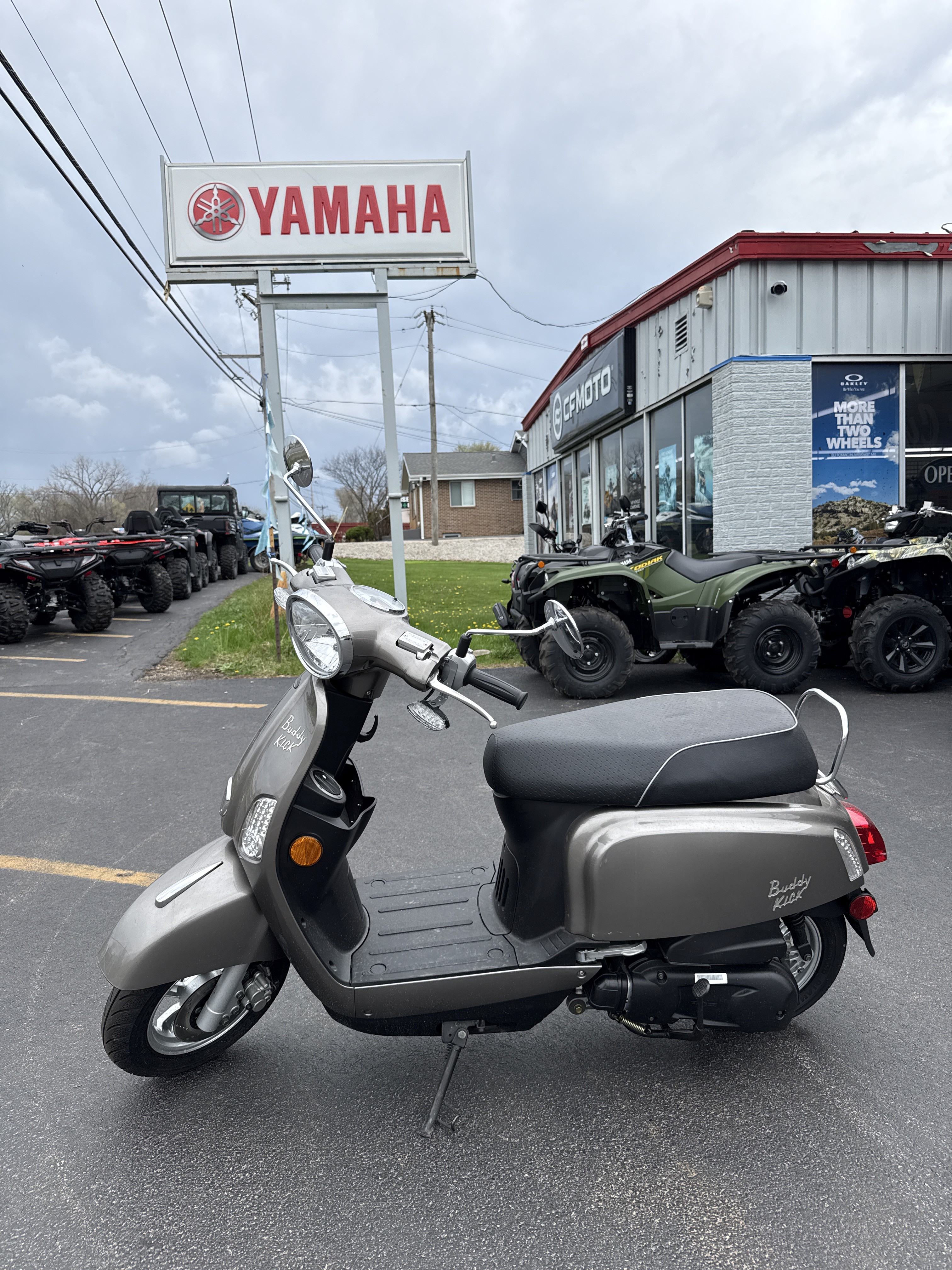 2023 Genuine Scooters Buddy photo 2