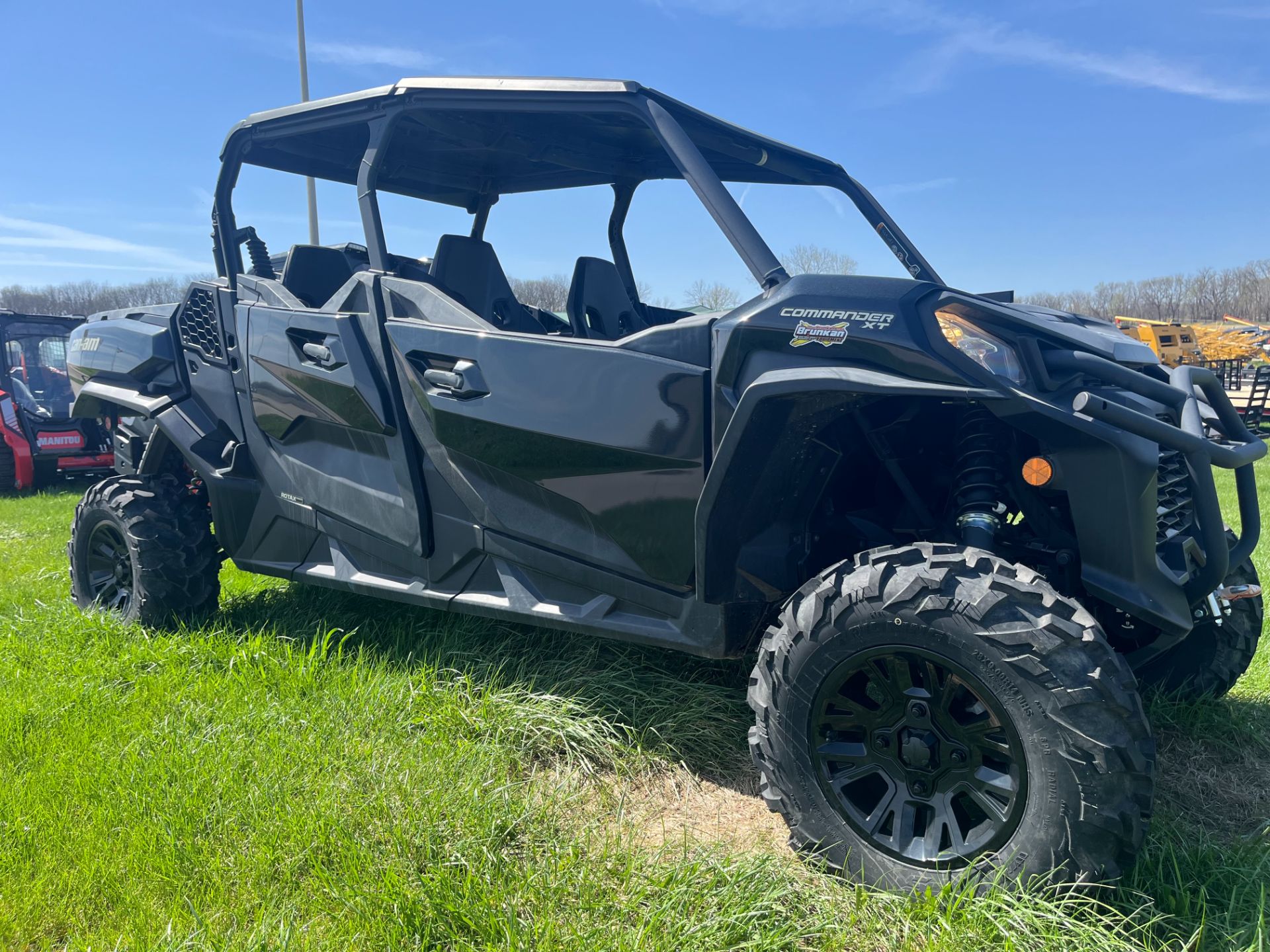 New 2023 Can-Am Commander MAX XT 1000R, Worthington IA | Specs