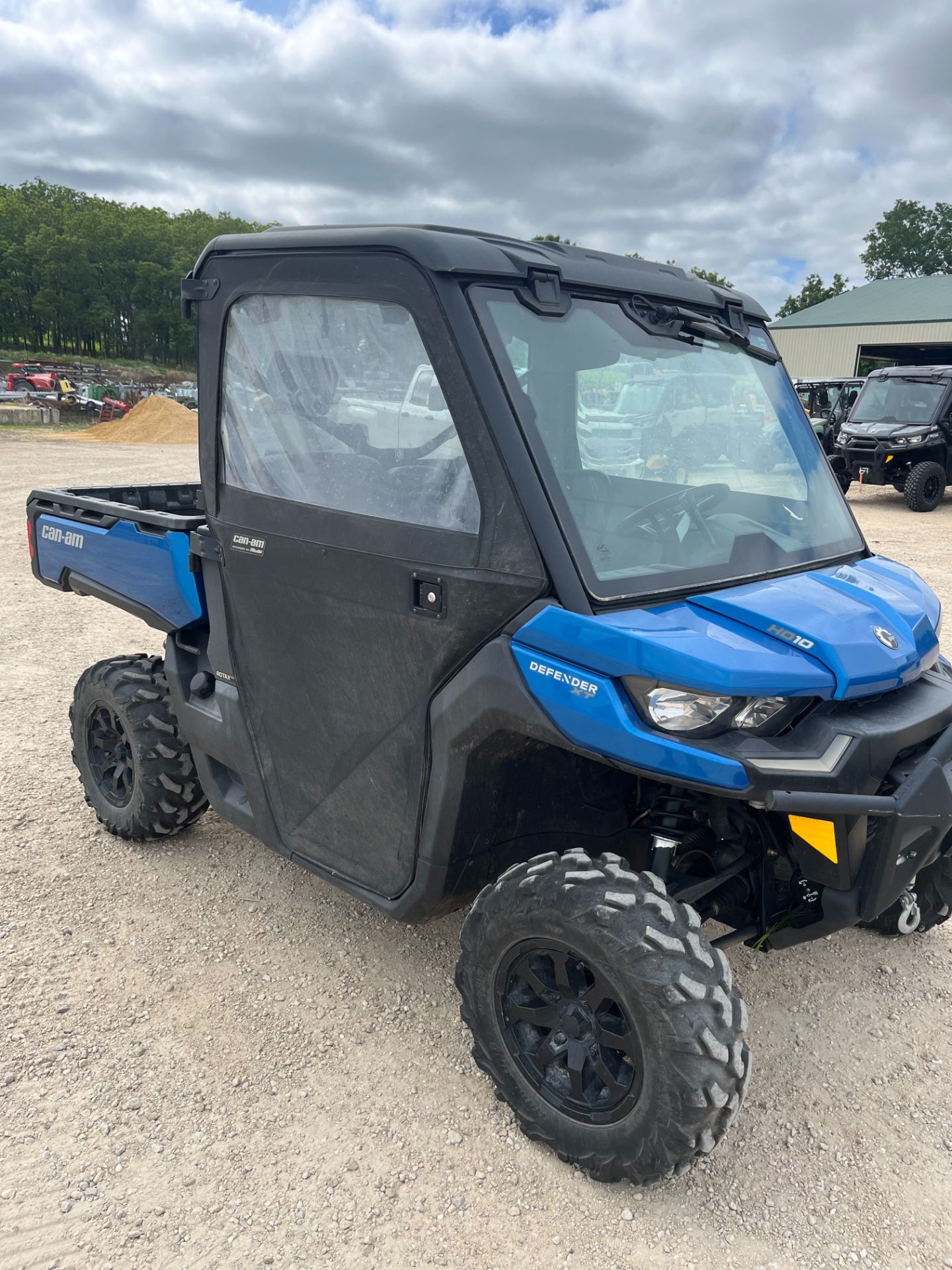 2023 Can-Am™ Defender XT HD10 2