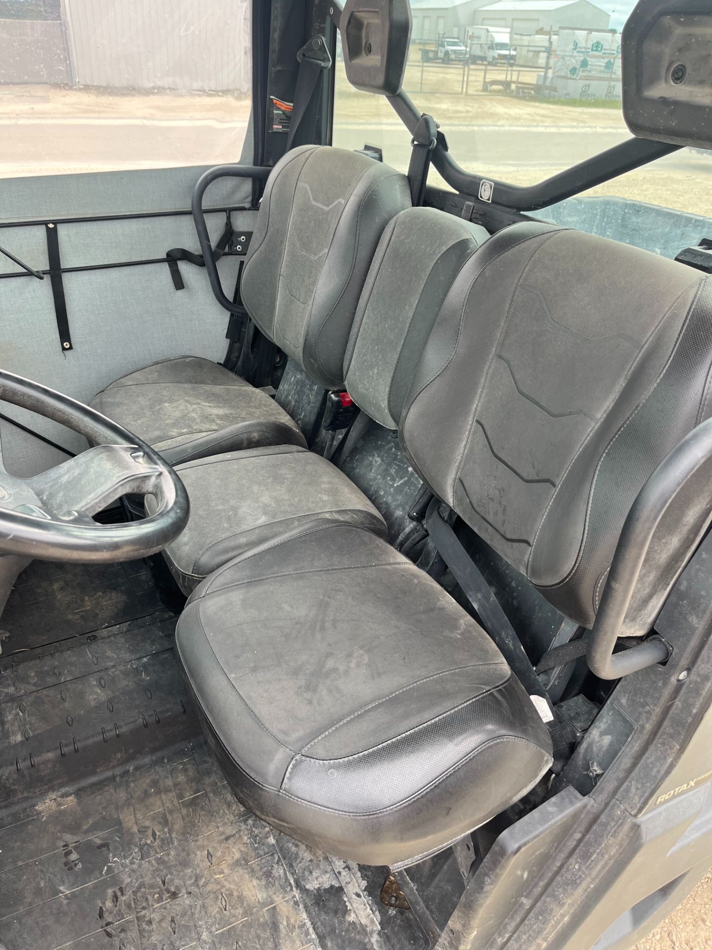 2023 Can-Am™ Defender XT HD10 5