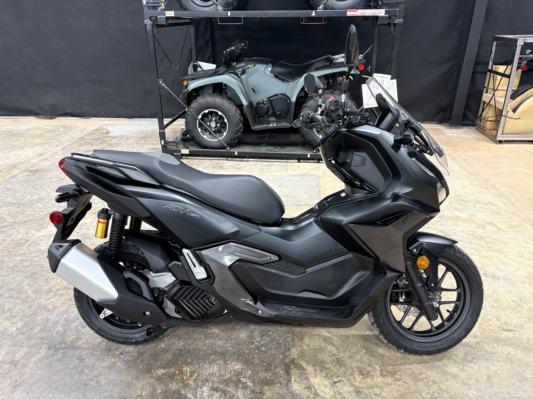 2027 ADV160