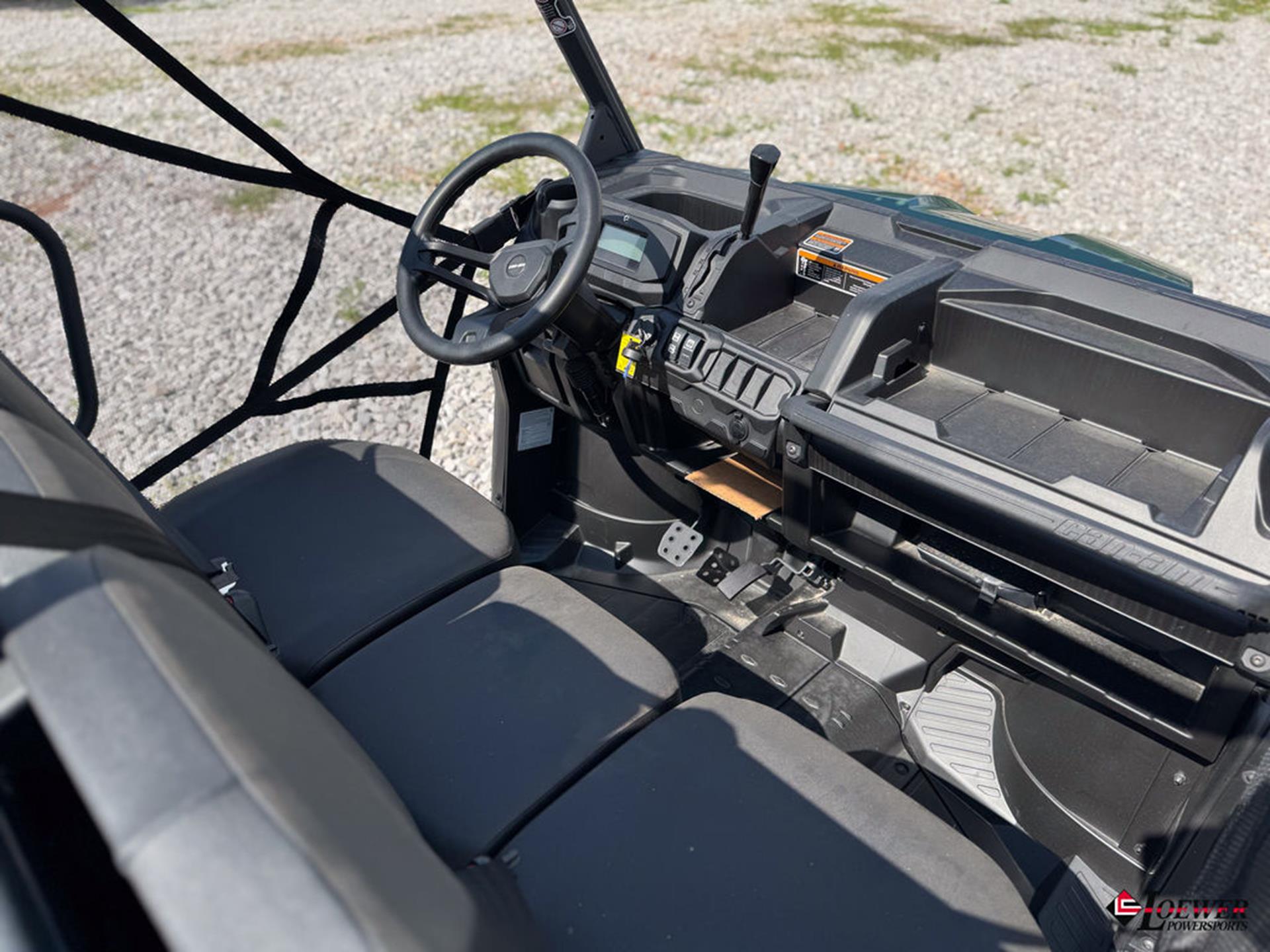 2025 Can-Am™ Defender MAX DPS HD9 4
