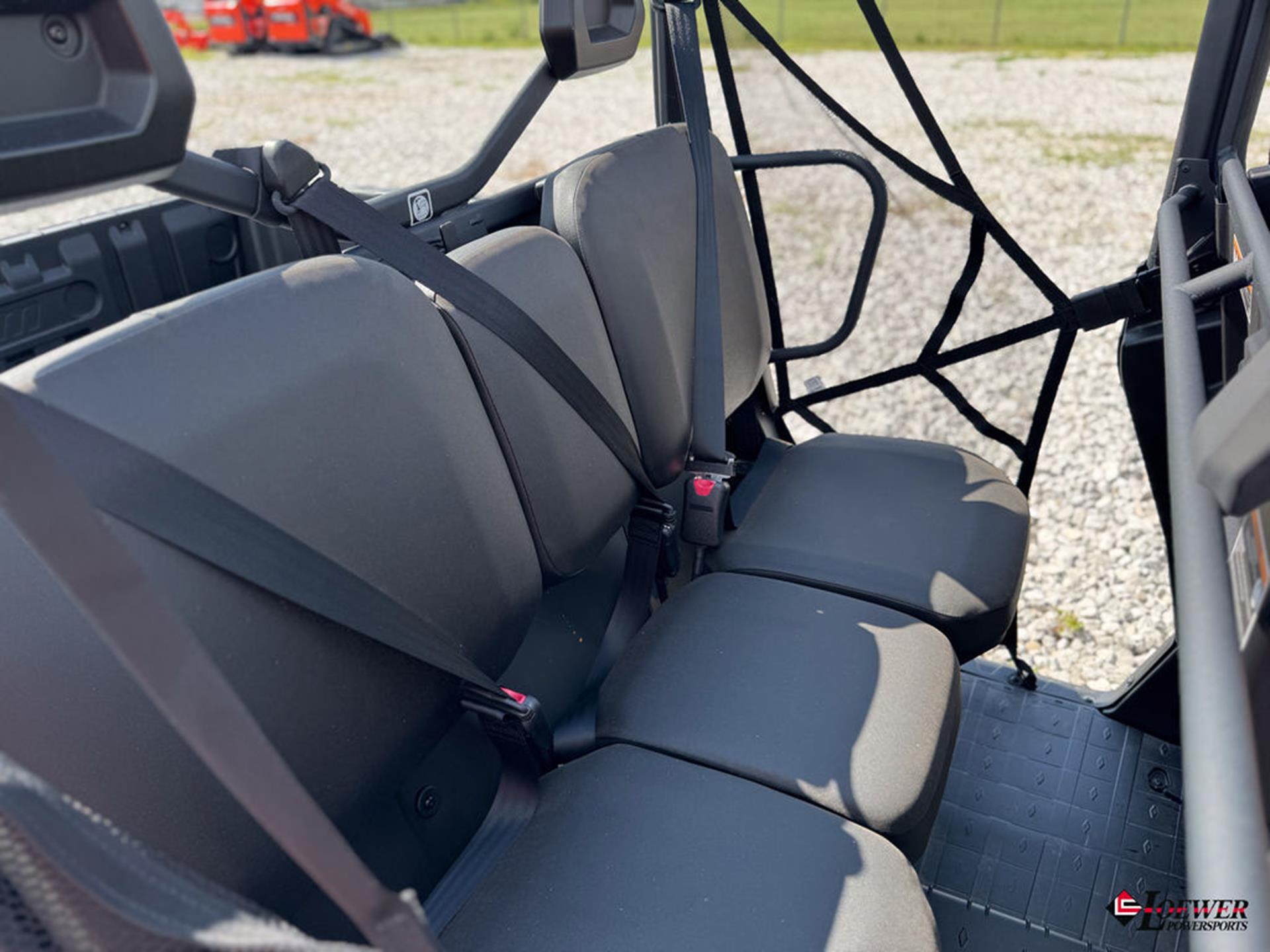 2025 Can-Am™ Defender MAX DPS HD9 5