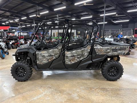 2025 Honda Pioneer 1000-6 Deluxe Crew