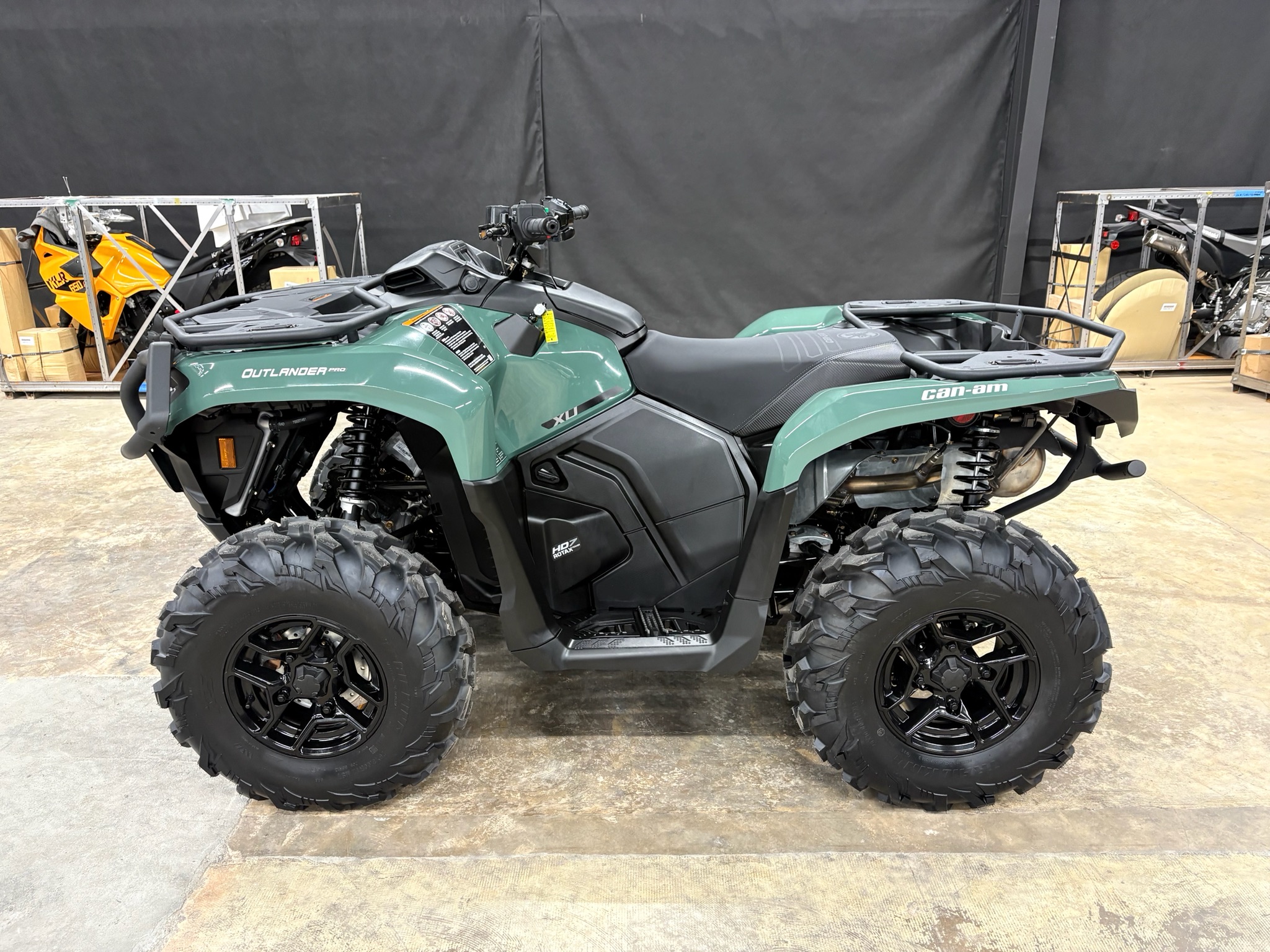 2026 Outlander PRO XU HD7