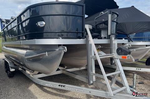 2022 Veranda VF20 F4 DELUXE — photo 1 of 18