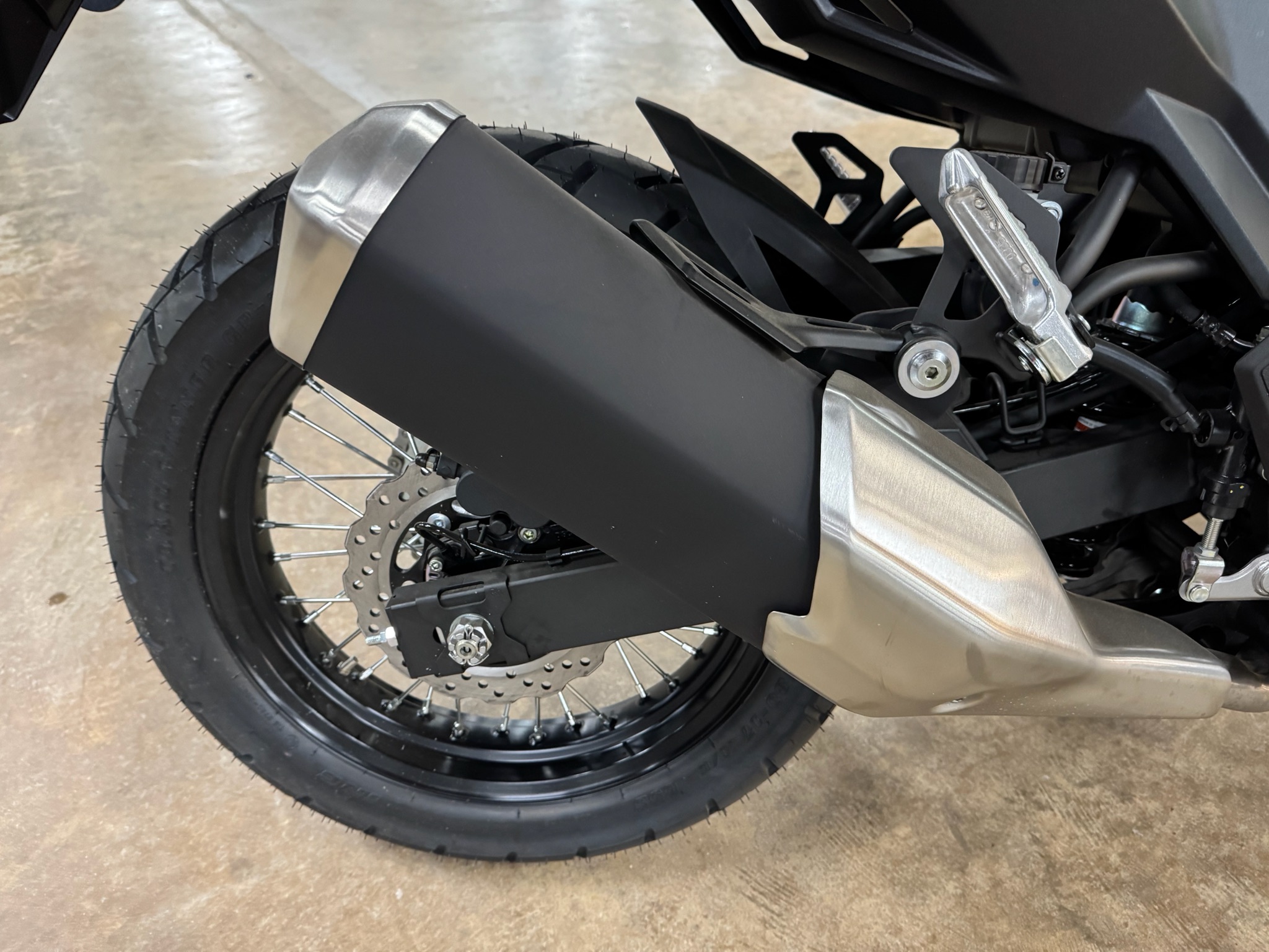 2025 Kawasaki Versys®-X 300 ABS 11