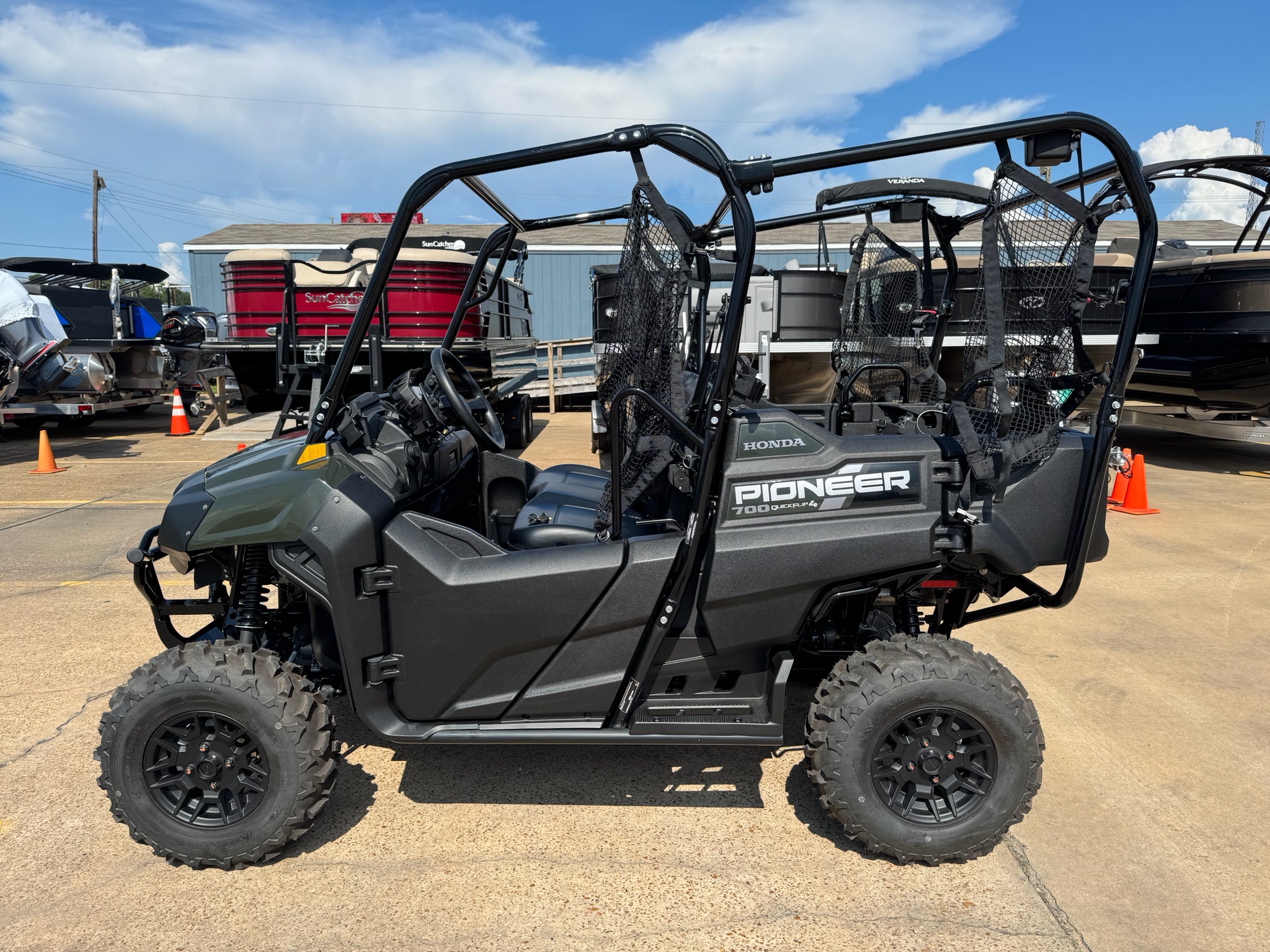 2026 Pioneer 700-4 Deluxe