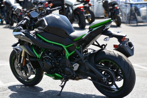 パピ様② New 2025 Kawasaki Z H2 SE ABS, Broadalbin NY | Specs, Price