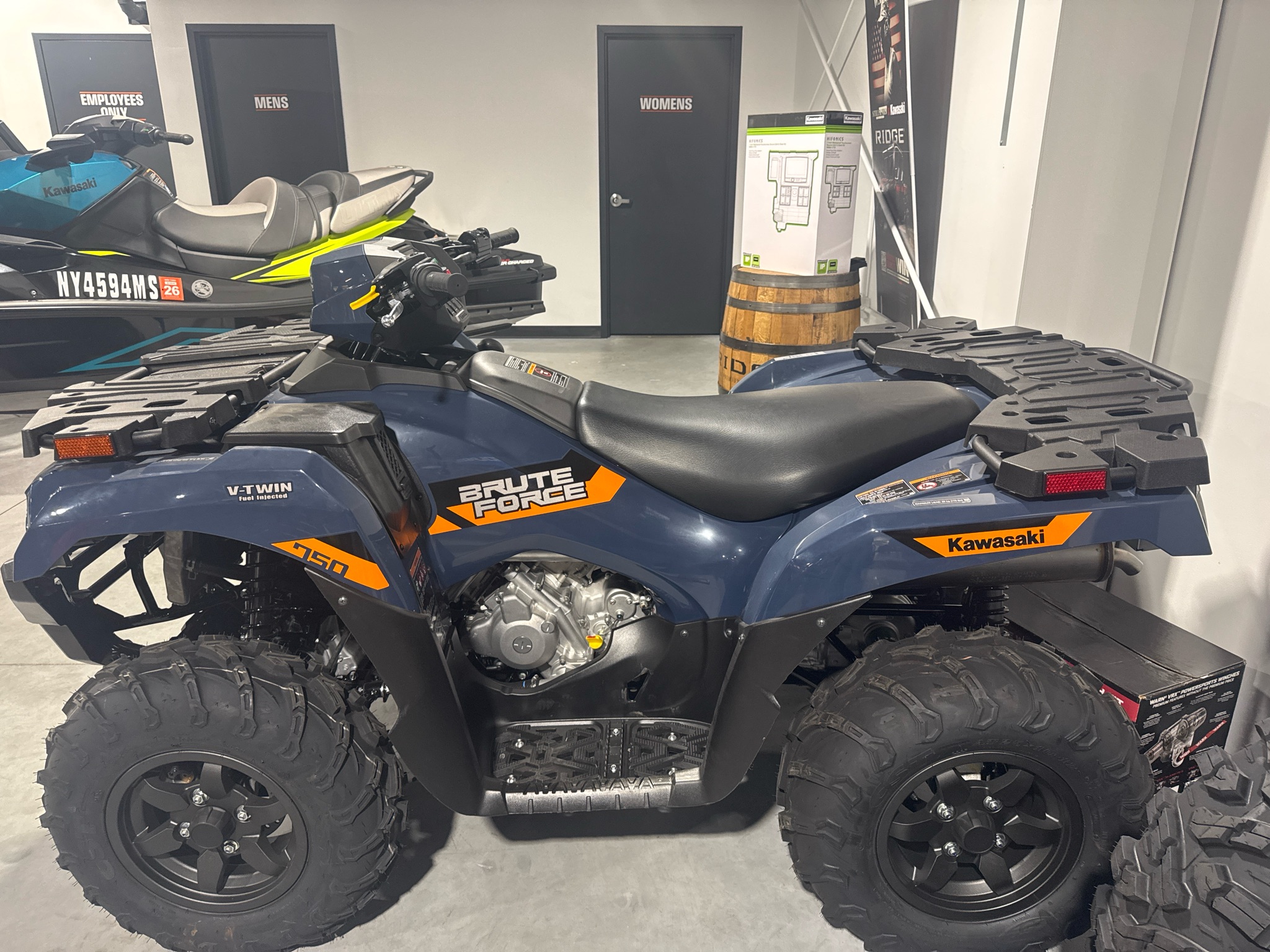 2026 Kawasaki Brute Force® 750 EPS 1