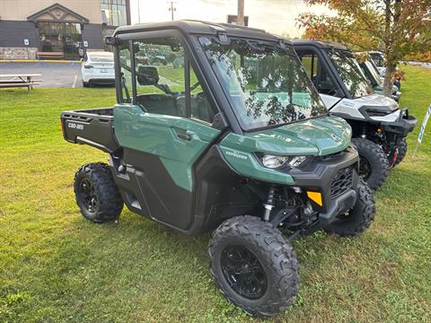 2026 Can-Am Defender DPS CAB