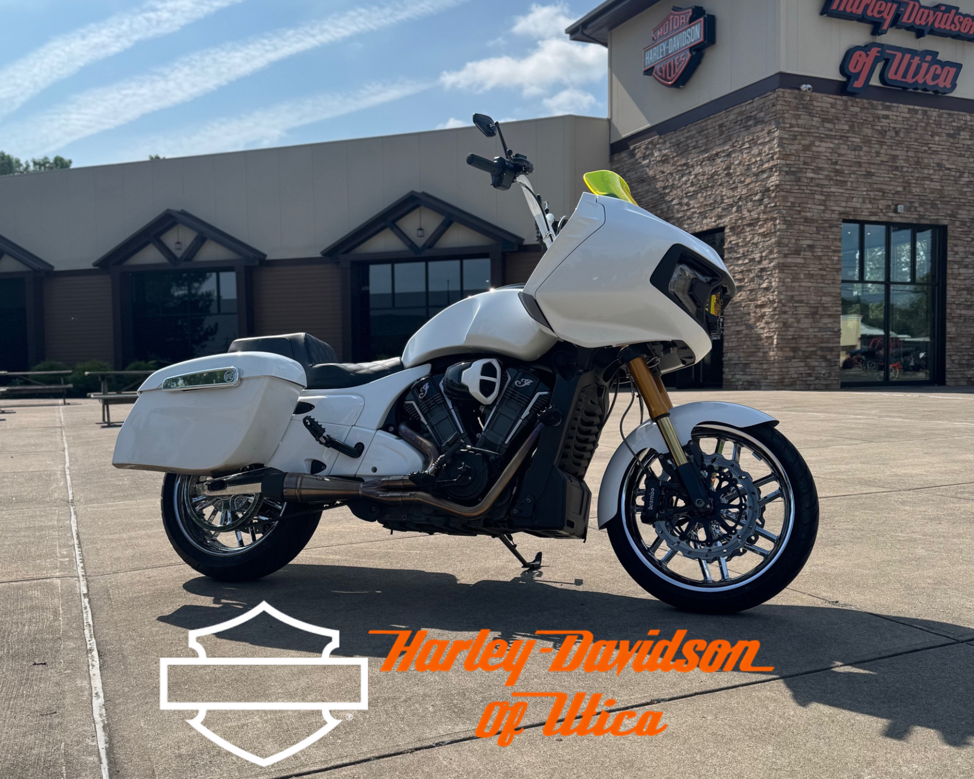 Used 2020 Indian Motorcycle Challenger® Dark Horse® White Smoke