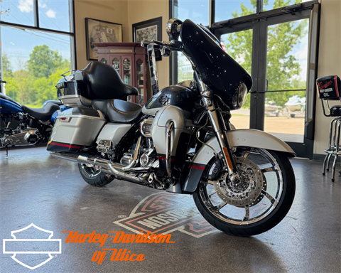 Used 2019 Harley-Davidson CVO™ Street Glide® Black Forrest Wine