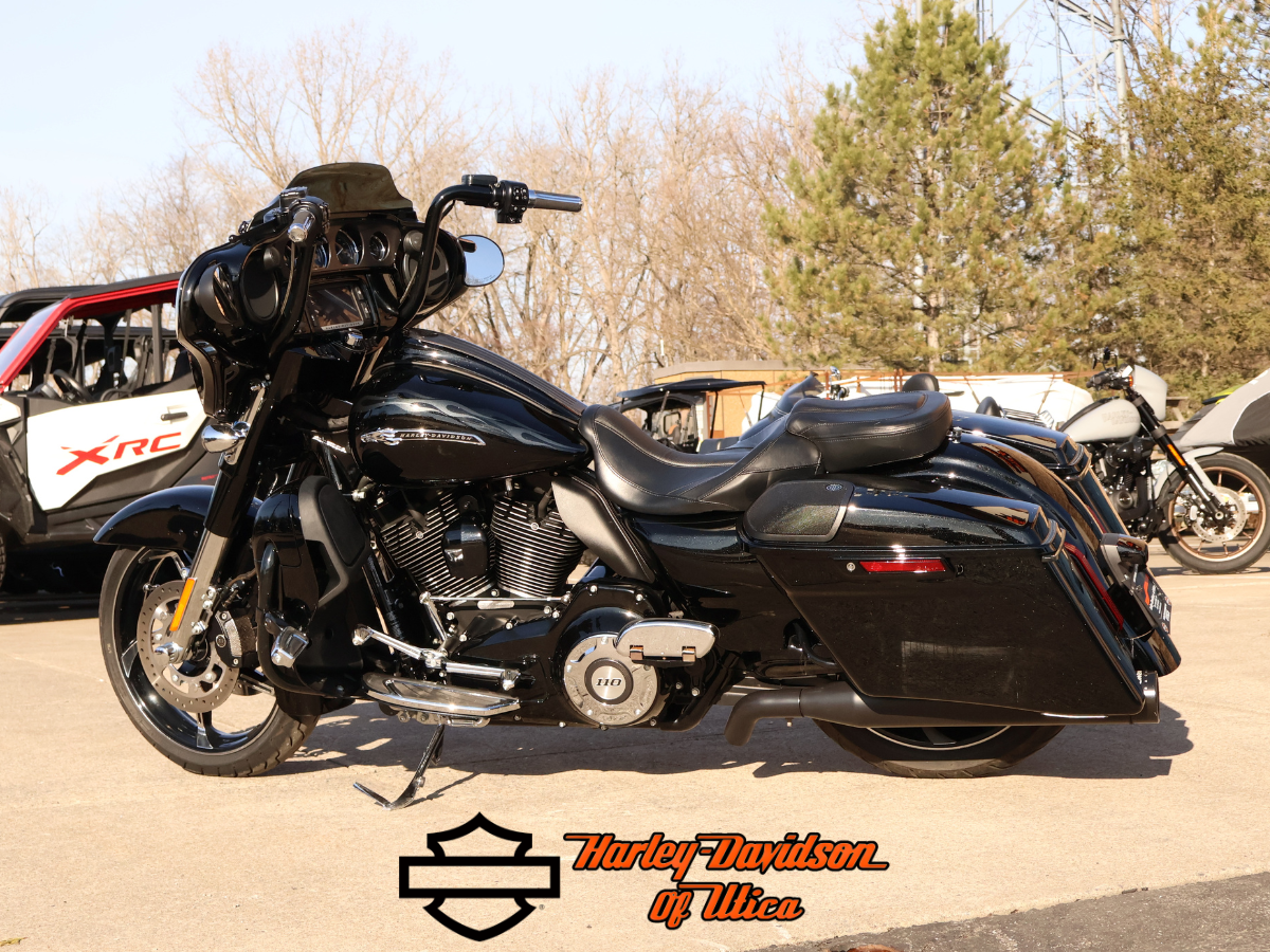 Used 2016 Harley-Davidson CVO™ Street Glide® Carbon Crystal with 