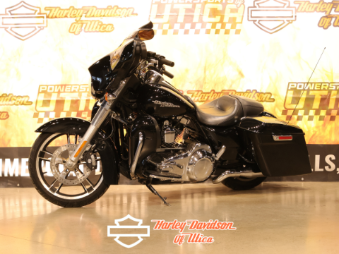 Used 2016 Harley-Davidson Street Glide® Vivid Black | Motorcycles