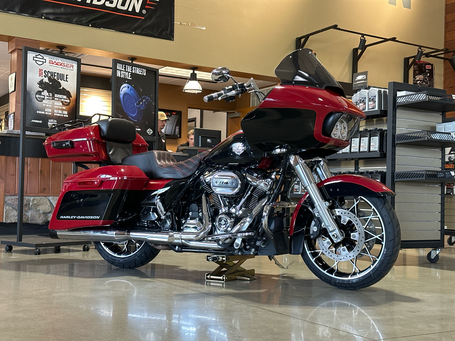 n*4様 Harley-Davidson USA製　サンダー　ブルーフレイム　ロ Used 2021 Harley-Davidson Road Glide® Special Billiard Red / Vivid