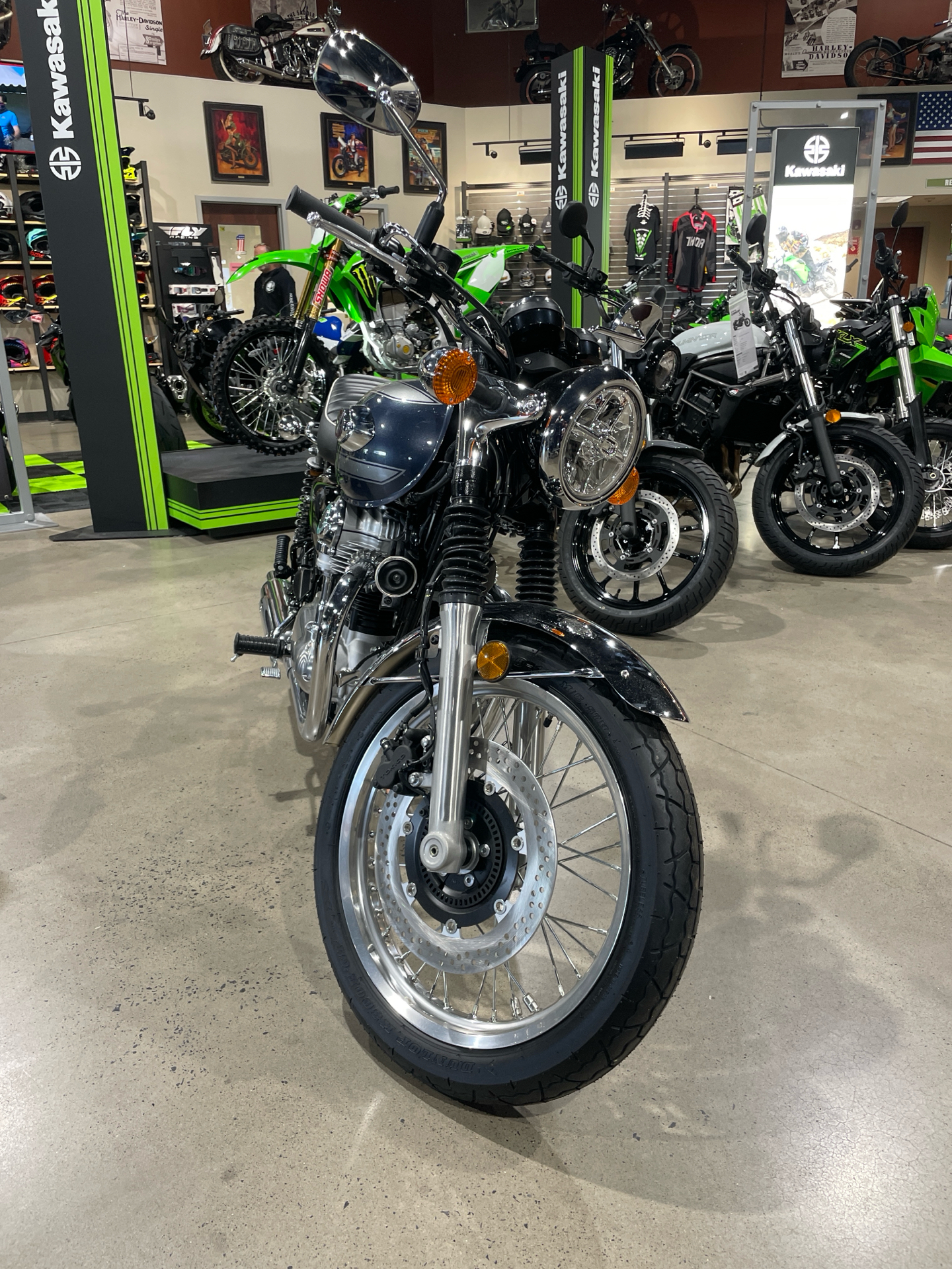 New 2024 Kawasaki W800 ABS, New York Mills NY | Specs, Price