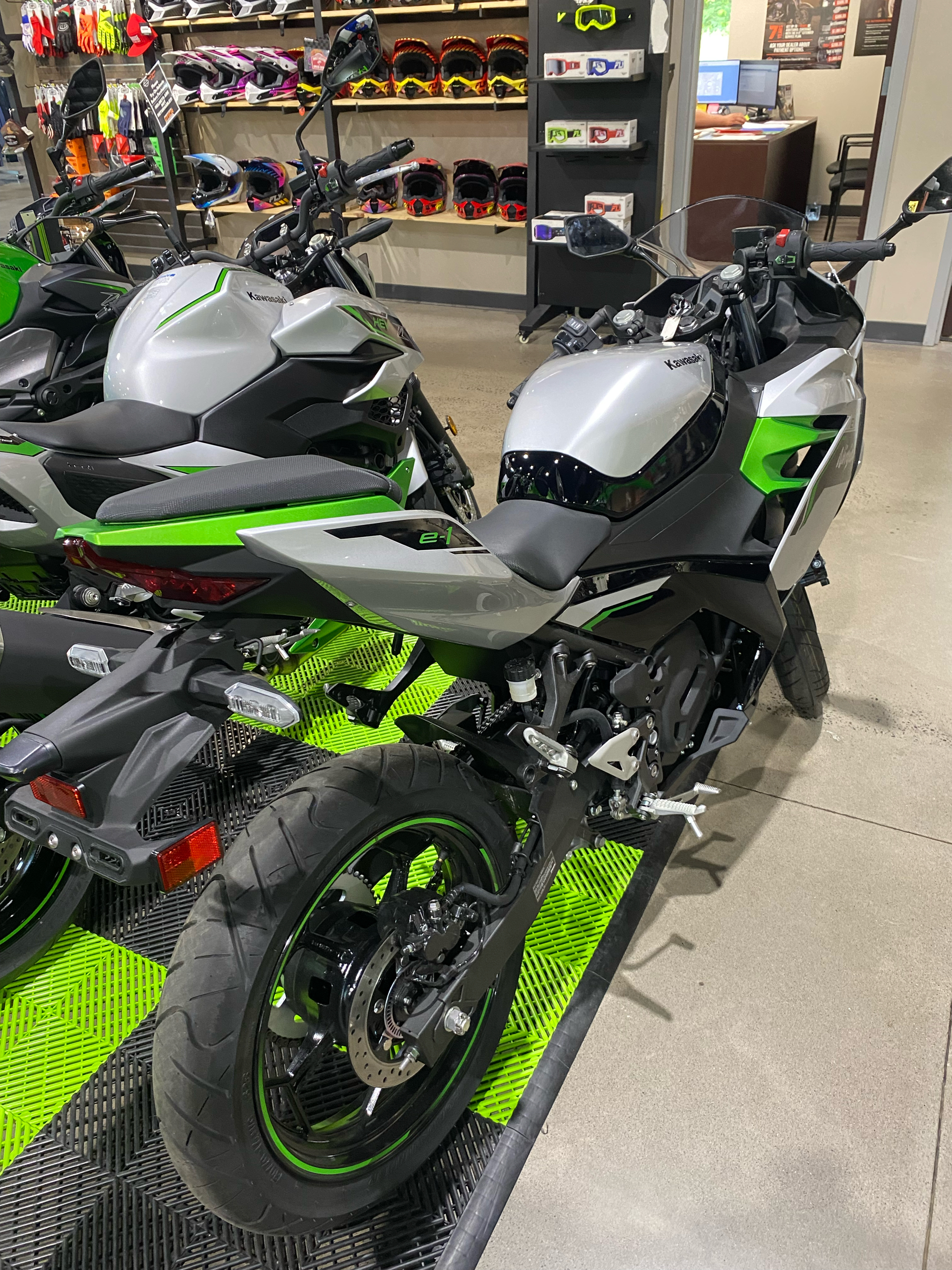 New 2024 Kawasaki Ninja e-1 ABS, New York Mills NY | Specs, Price
