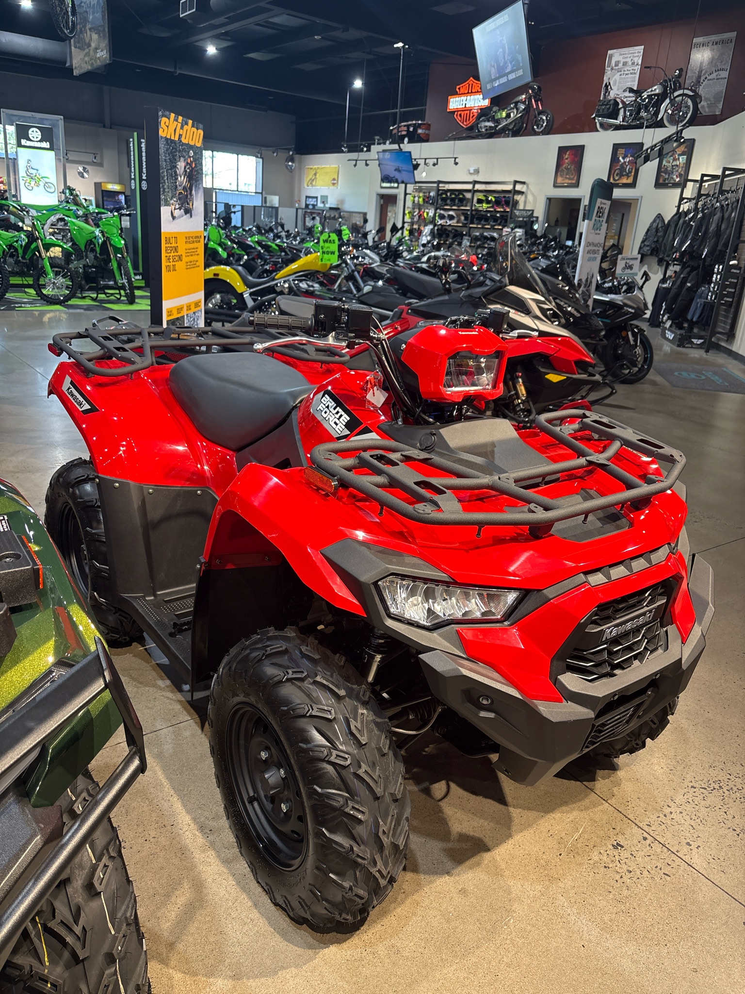 2026 Brute Force® 450 4x4