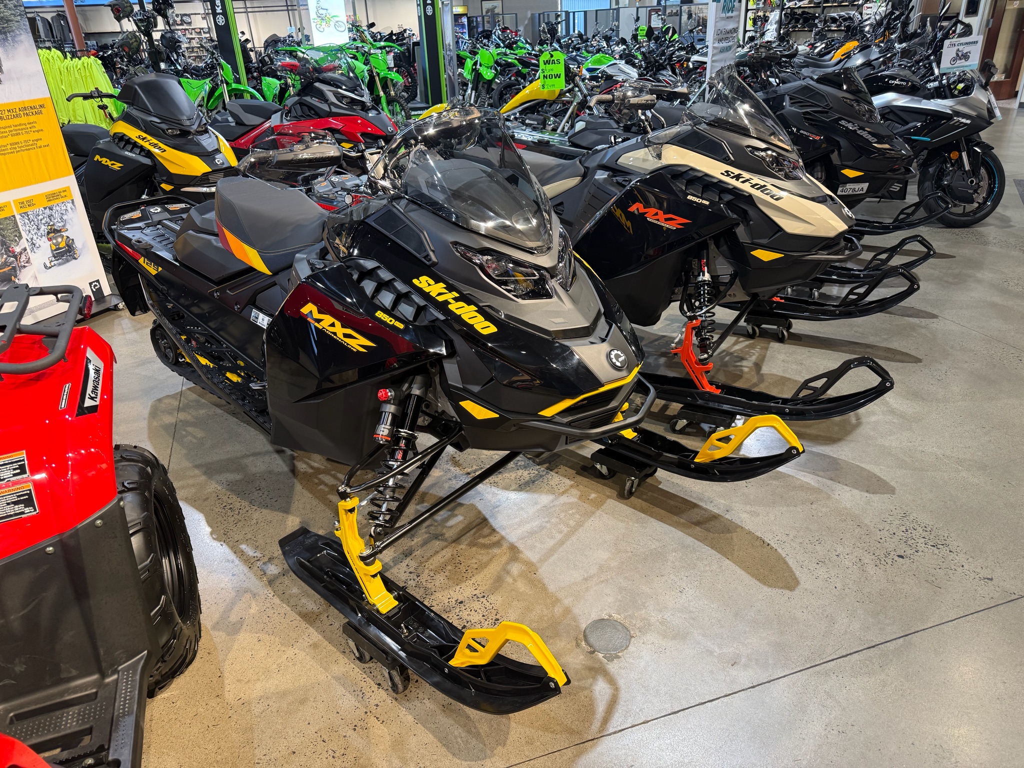 2027 MXZ Adrenaline w/ Blizzard Package 129 850 E-TEC E