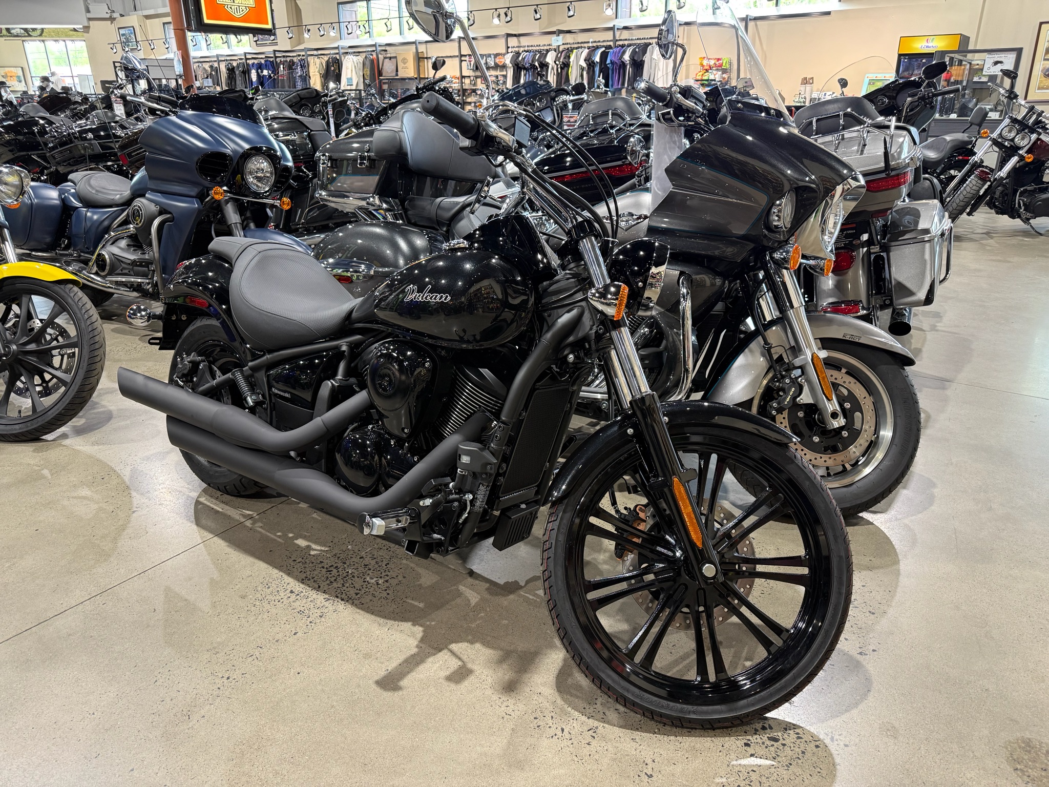 2026 Vulcan® 900 Custom