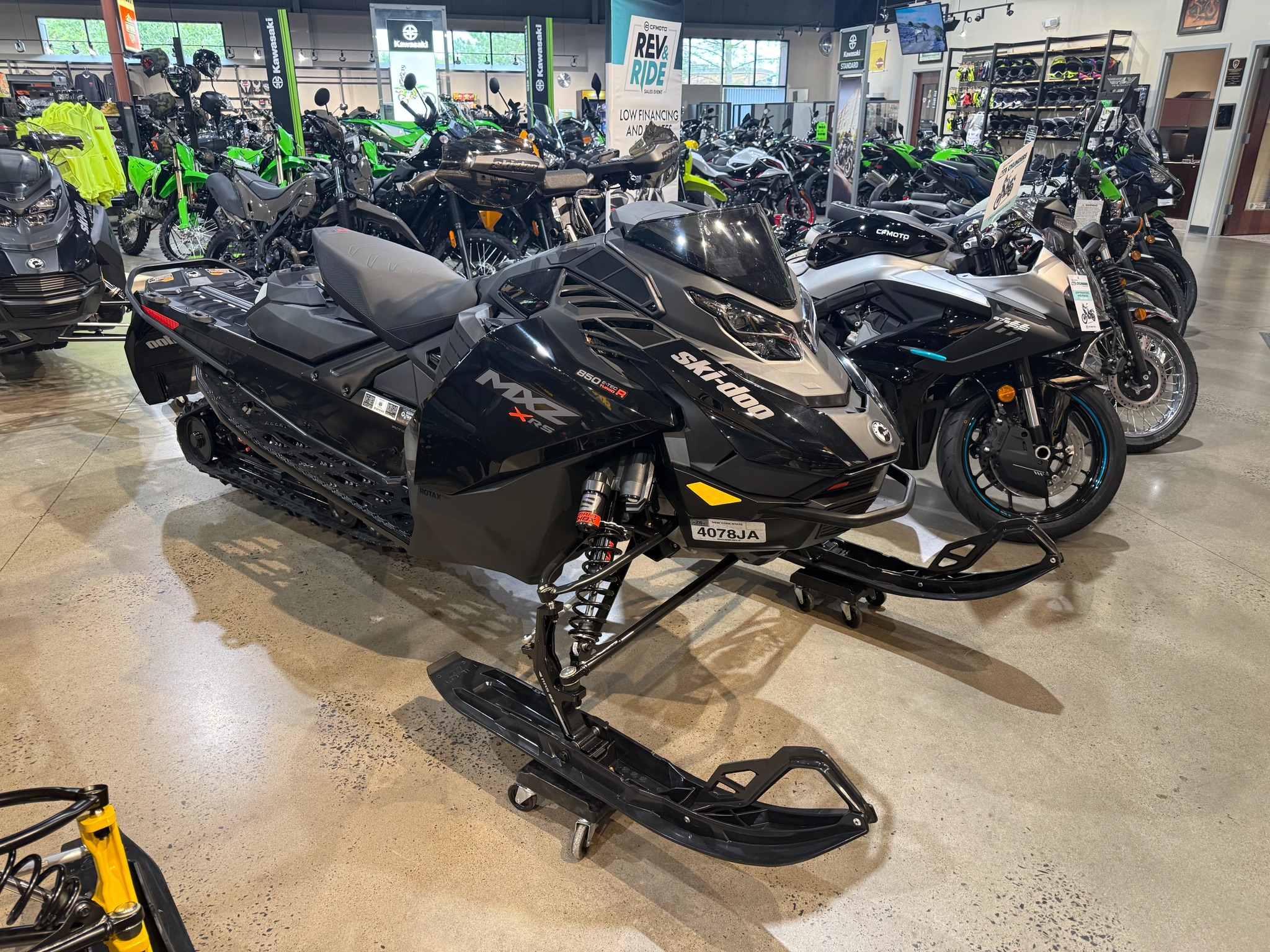 Used 2026 Ski-Doo MXZ X-RS w/ Competition Package 850 E-TEC Turbo