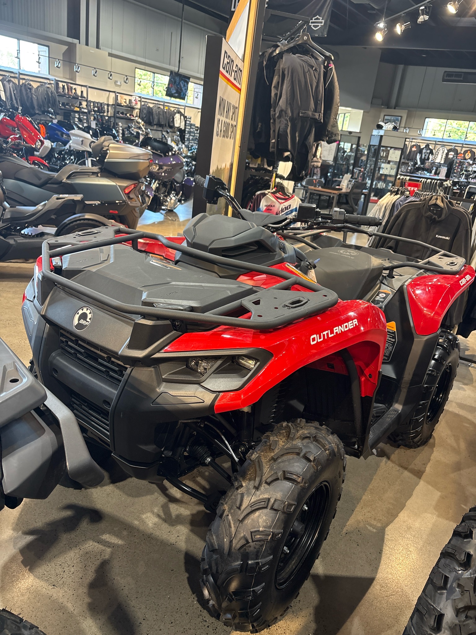 2026 Can-Am™ Outlander DPS 700 2