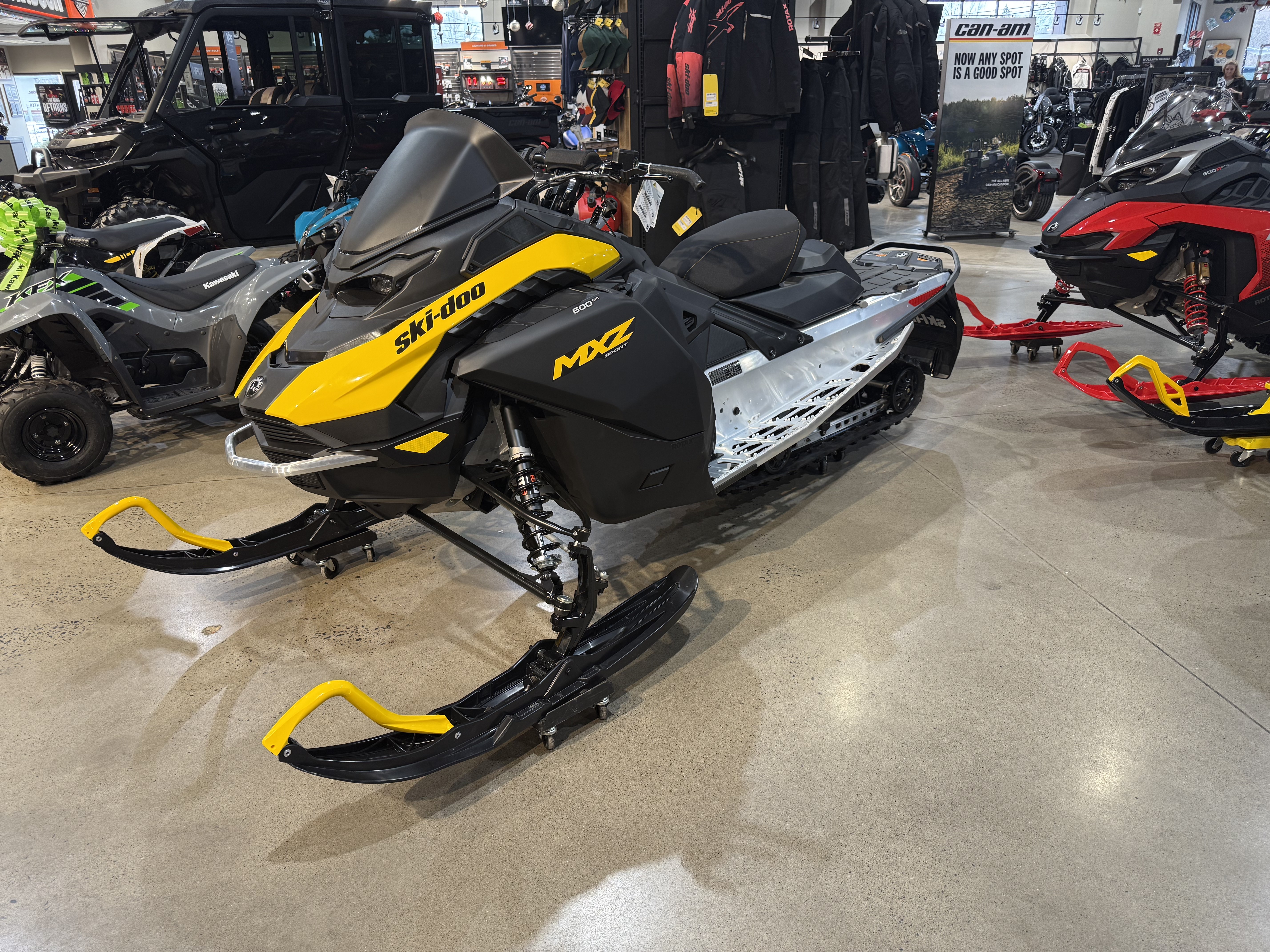 New 2026 Ski-Doo MXZ Sport 129 600 EFI ES RipSaw 1.25, New York