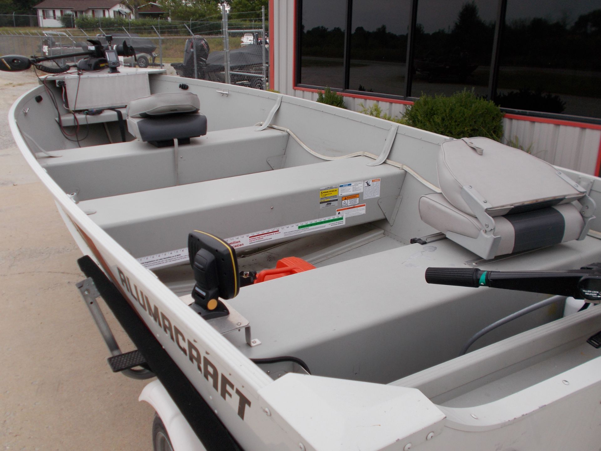 2008 Alumacraft V16 in West Plains, Missouri - Photo 2