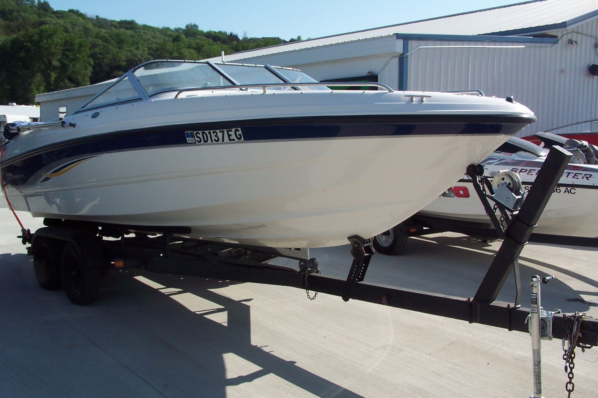 2001 Chaparral 200 SSE in Yankton, South Dakota - Photo 2