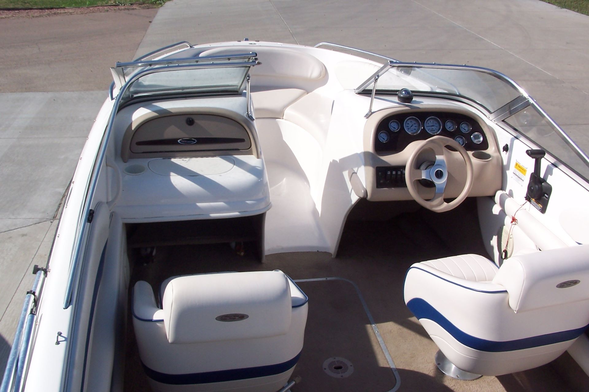 2001 Chaparral 200 SSE in Yankton, South Dakota - Photo 11
