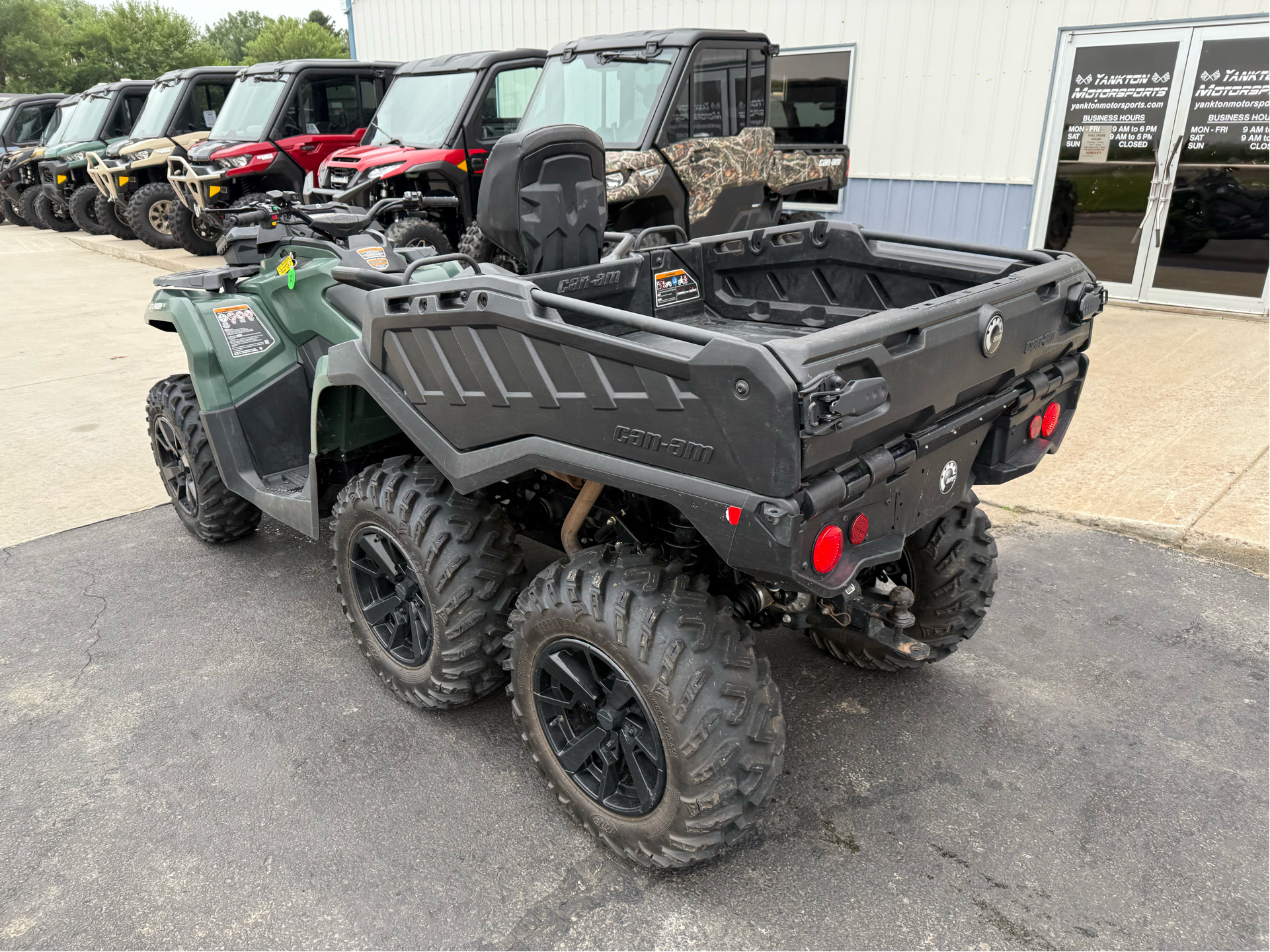 2023 Can-Am Outlander MAX 6x6 DPS 650 in Yankton, South Dakota - Photo 3