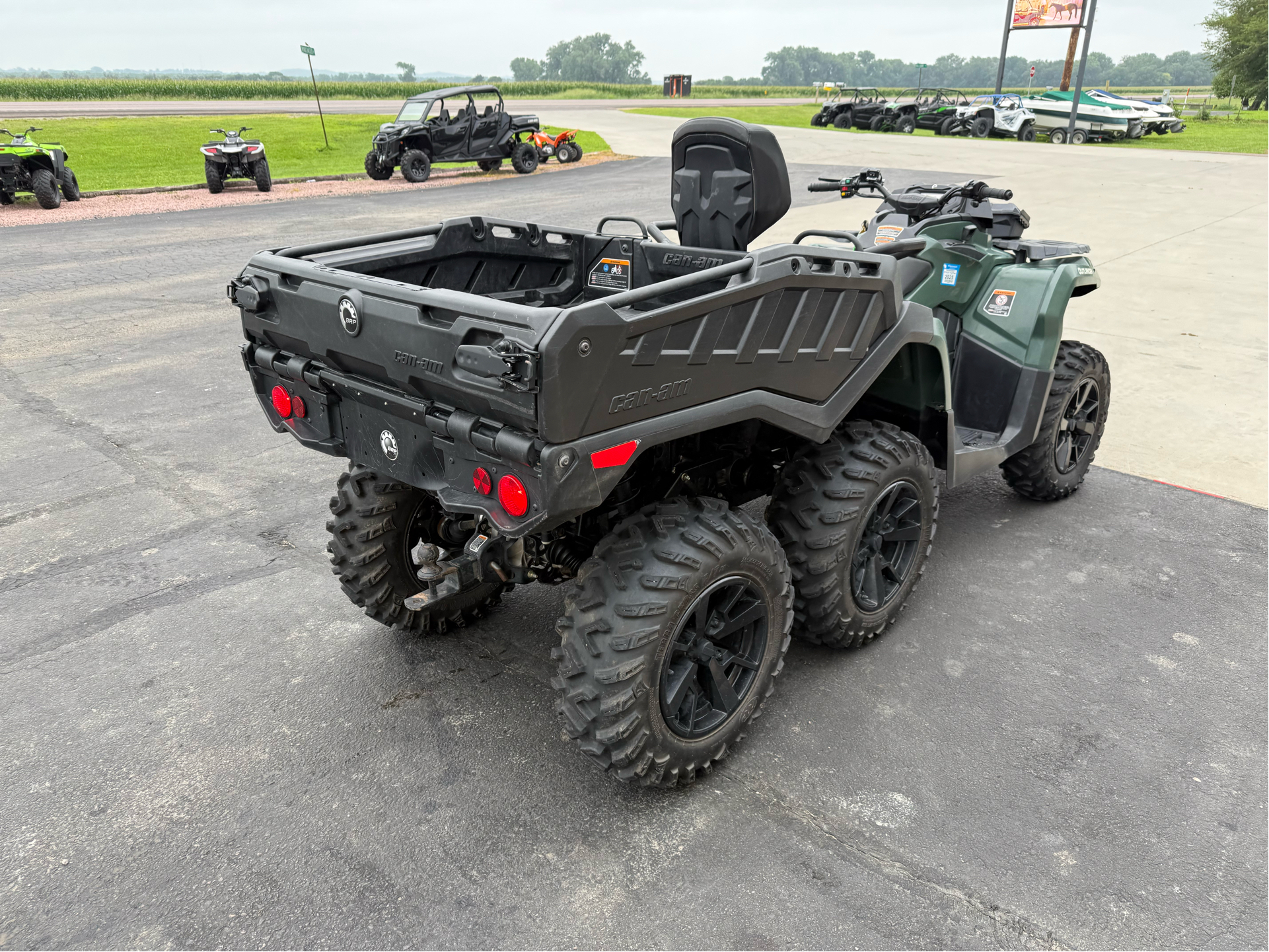 2023 Can-Am Outlander MAX 6x6 DPS 650 in Yankton, South Dakota - Photo 5