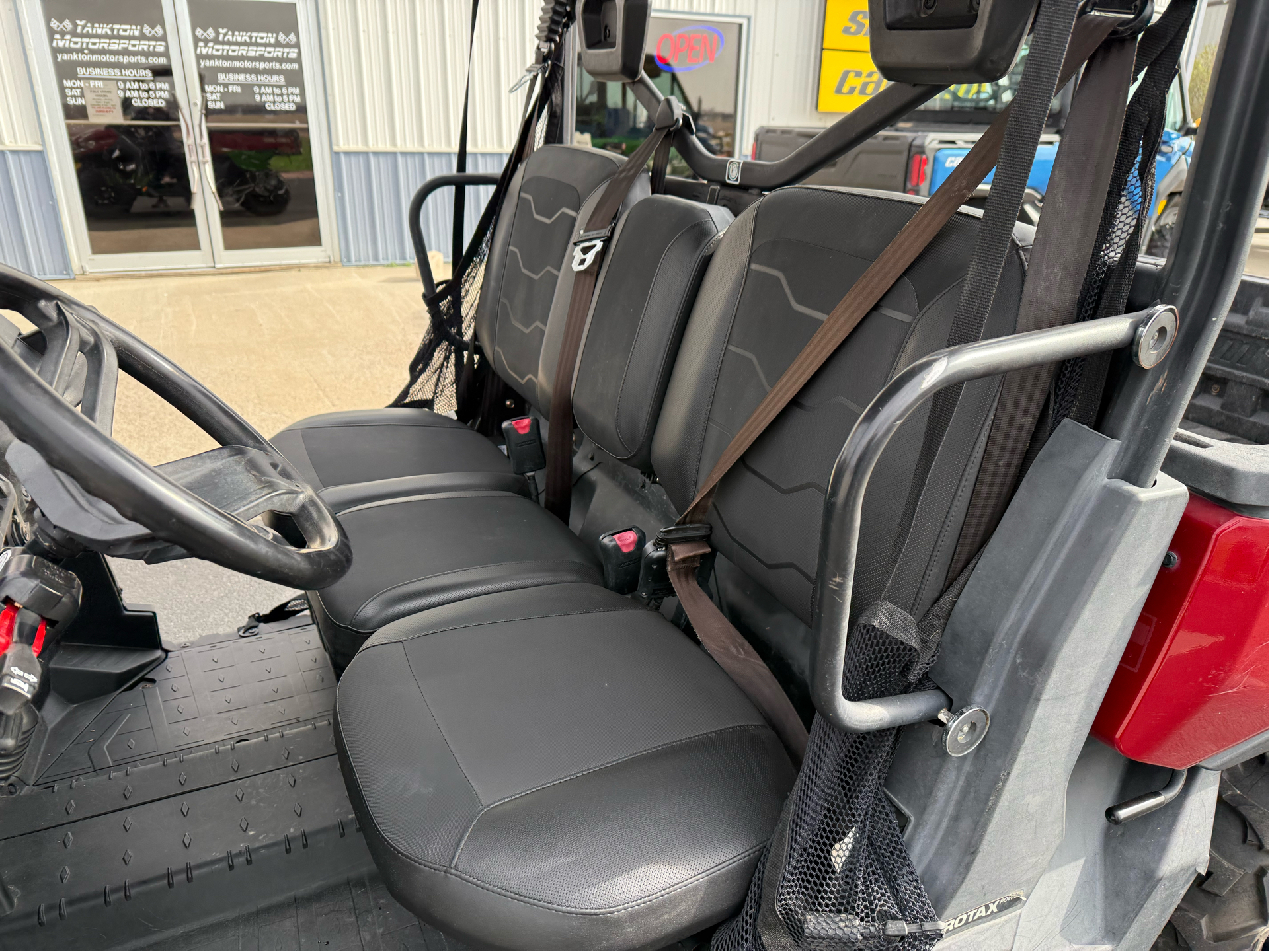 2018 Can-Am Defender XT HD8 in Yankton, South Dakota - Photo 5