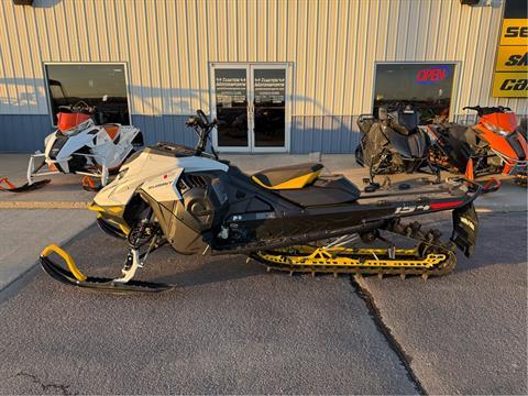 2023 Ski-Doo Summit SP 154 850 E-TEC ES PowderMax Light 2.5 w/ FlexEdge in Yankton, South Dakota