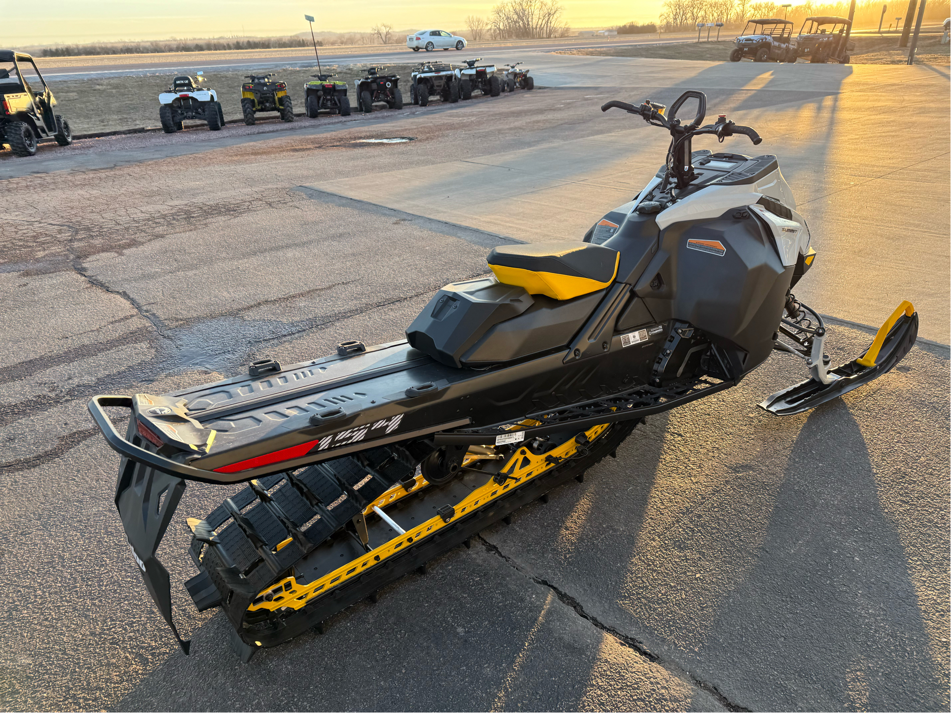 2023 Ski-Doo Summit SP 154 850 E-TEC ES PowderMax Light 2.5 w/ FlexEdge in Yankton, South Dakota - Photo 5