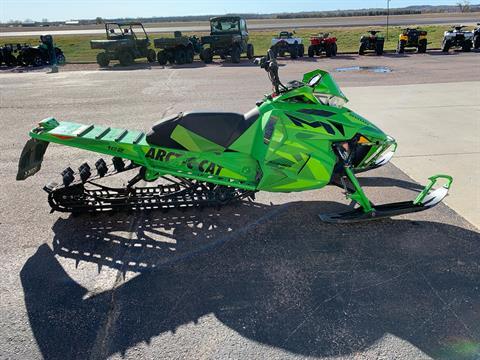 2016 Arctic Cat M 8000 162" Limited in Yankton, South Dakota - Photo 4