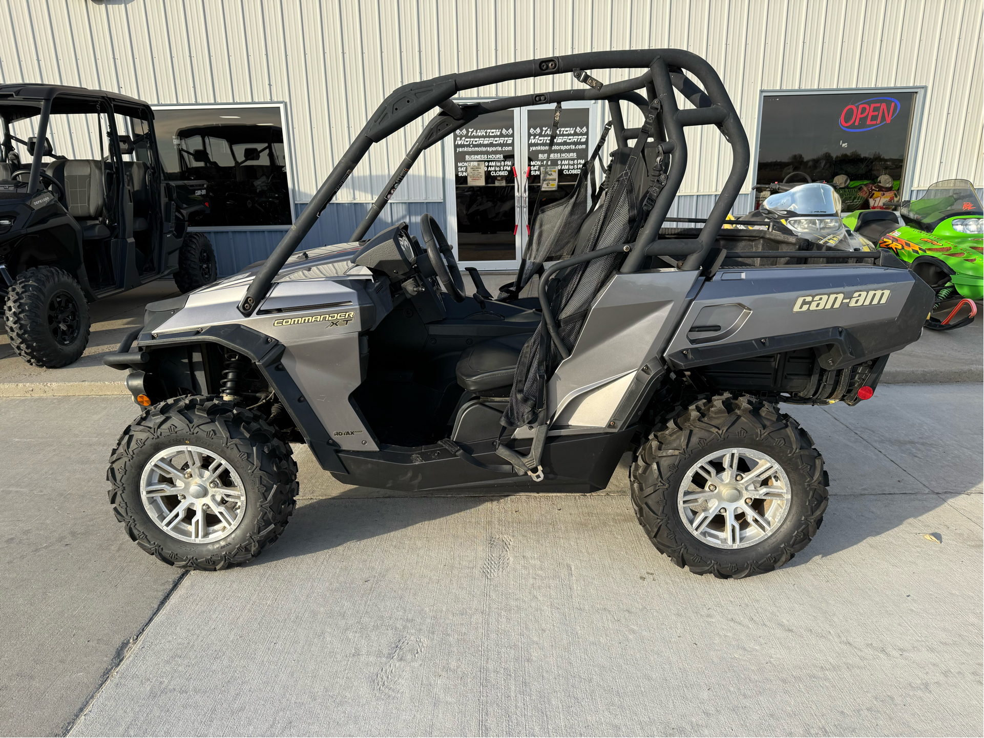 2014 Can-Am Commander™ XT™ 1000 in Yankton, South Dakota - Photo 1