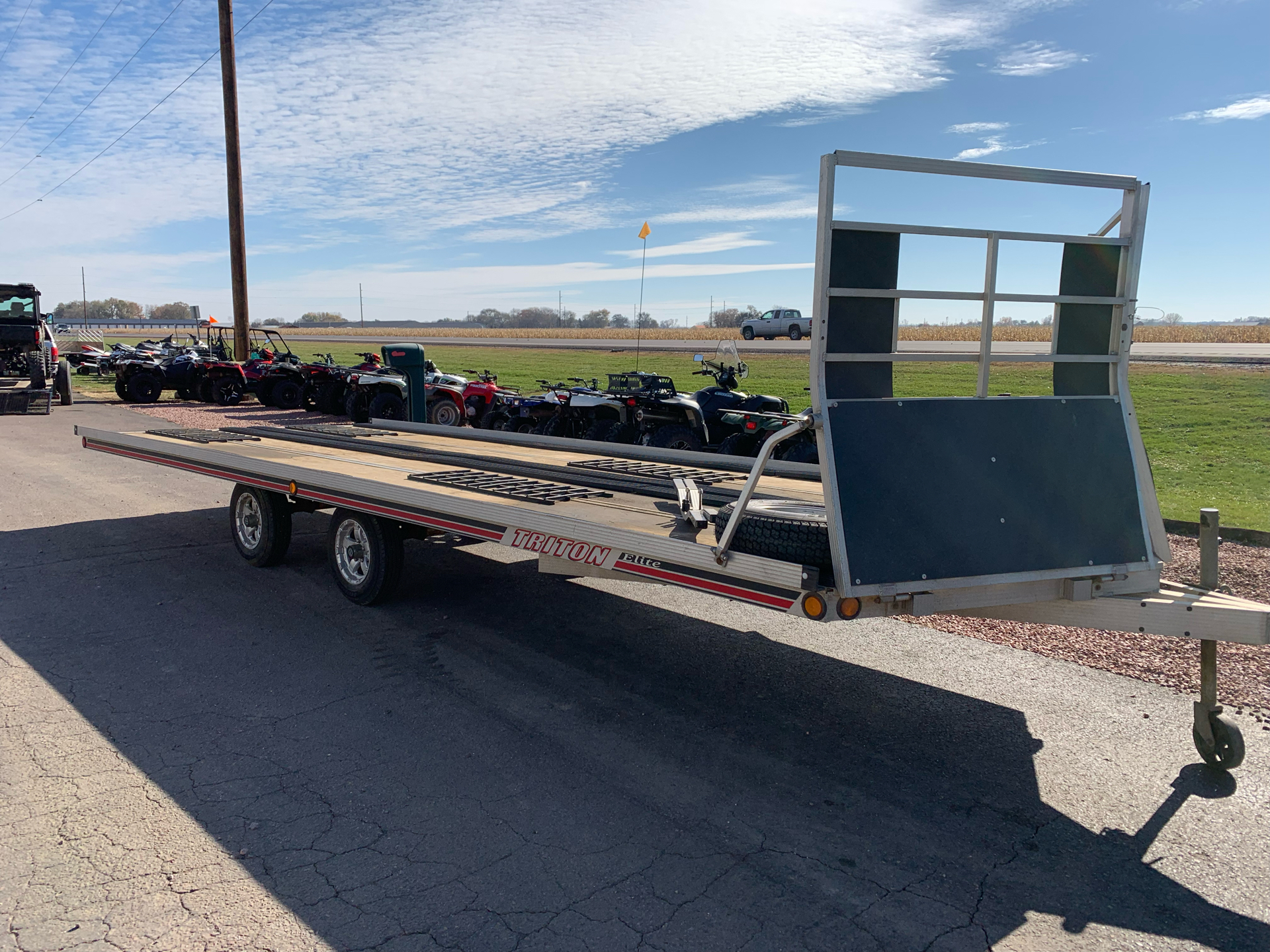 2015 Triton Trailers ELITE22-101 in Yankton, South Dakota - Photo 2