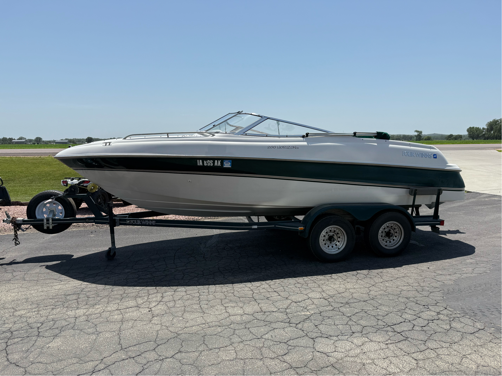 1996 Four Winns 200 Horizon DLX in Yankton, South Dakota - Photo 1