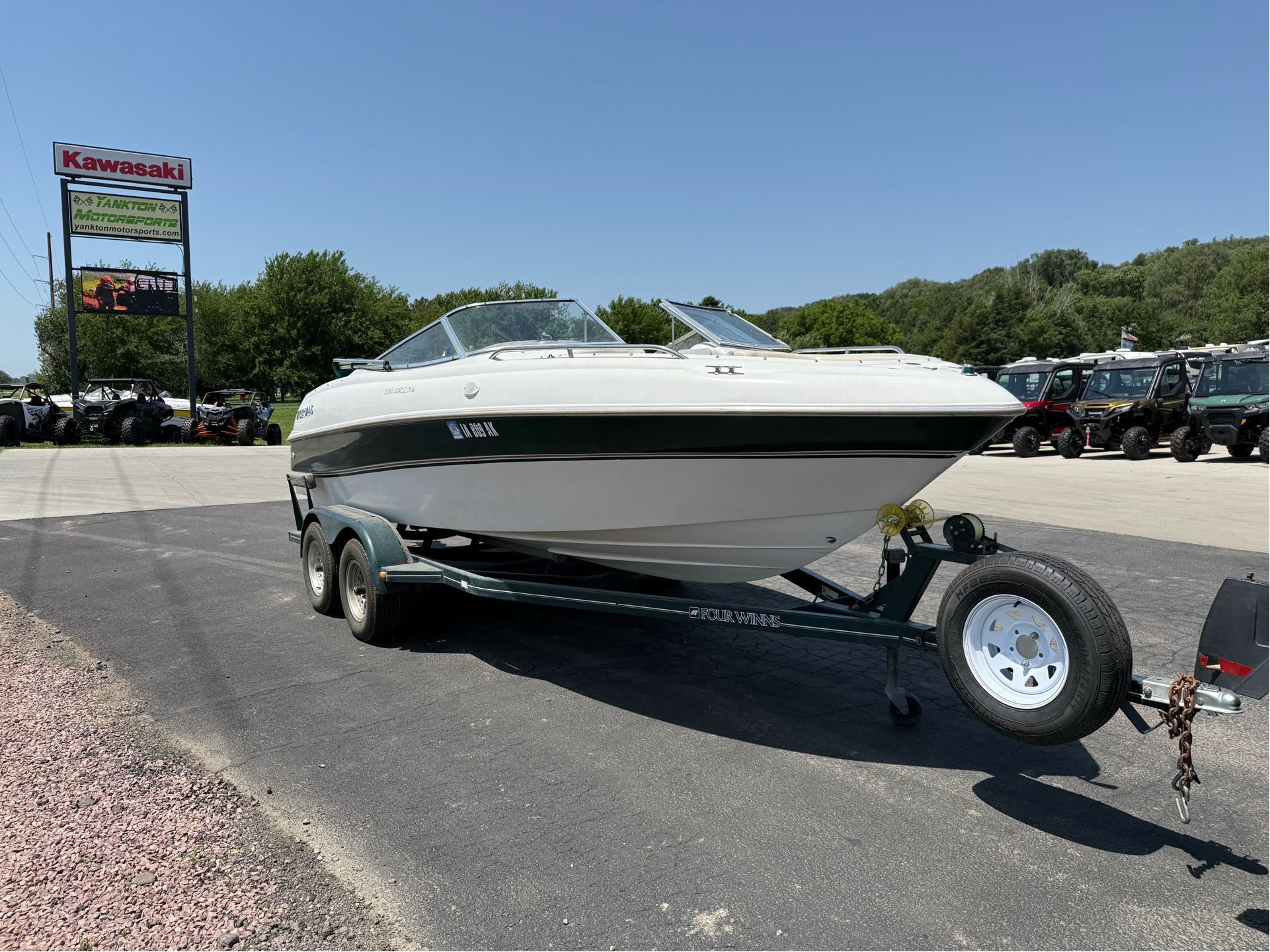 1996 Four Winns 200 Horizon DLX in Yankton, South Dakota - Photo 3
