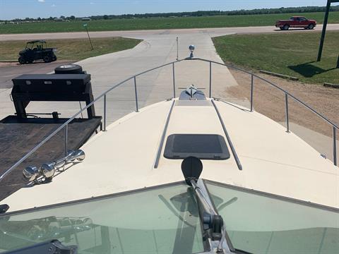1983 Sea Ray Sundancer 270 in Yankton, South Dakota - Photo 10