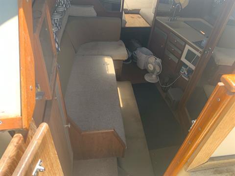 1983 Sea Ray Sundancer 270 in Yankton, South Dakota - Photo 12