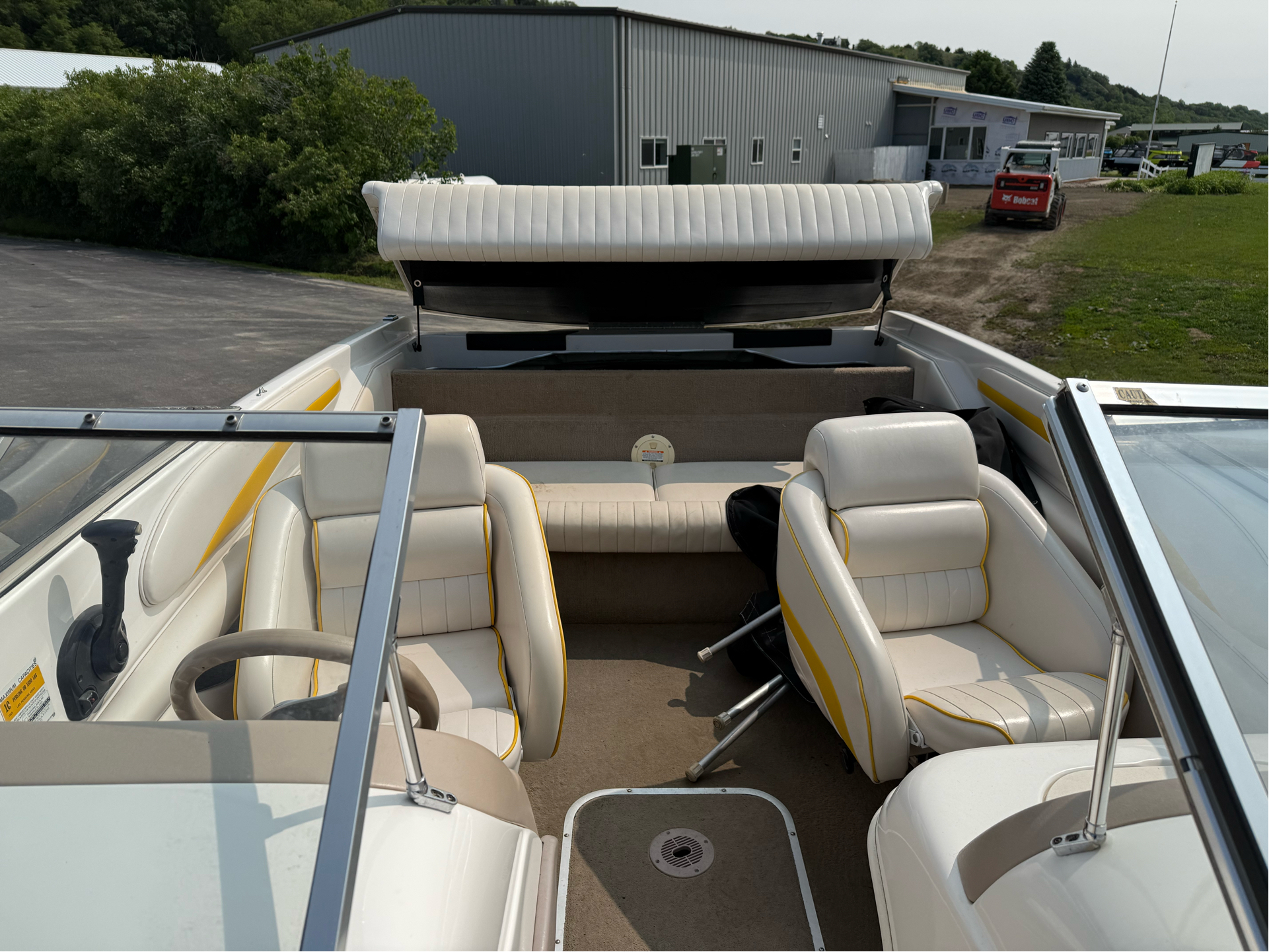 2001 Chaparral 200 SSE in Yankton, South Dakota - Photo 11