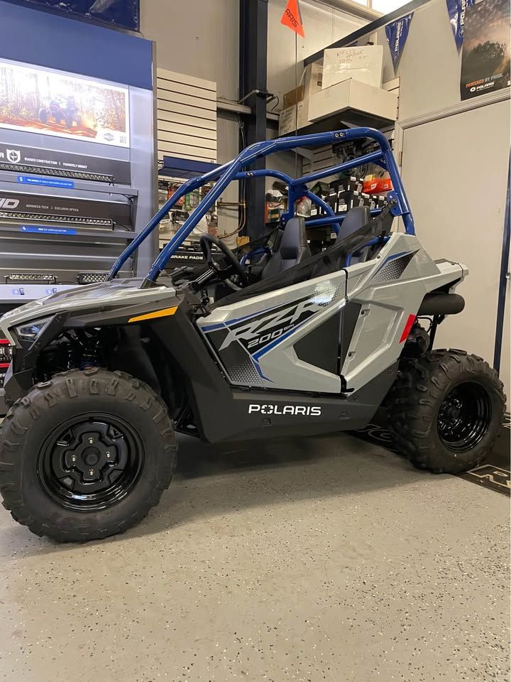 2026 Polaris RZR 200 EFI 1
